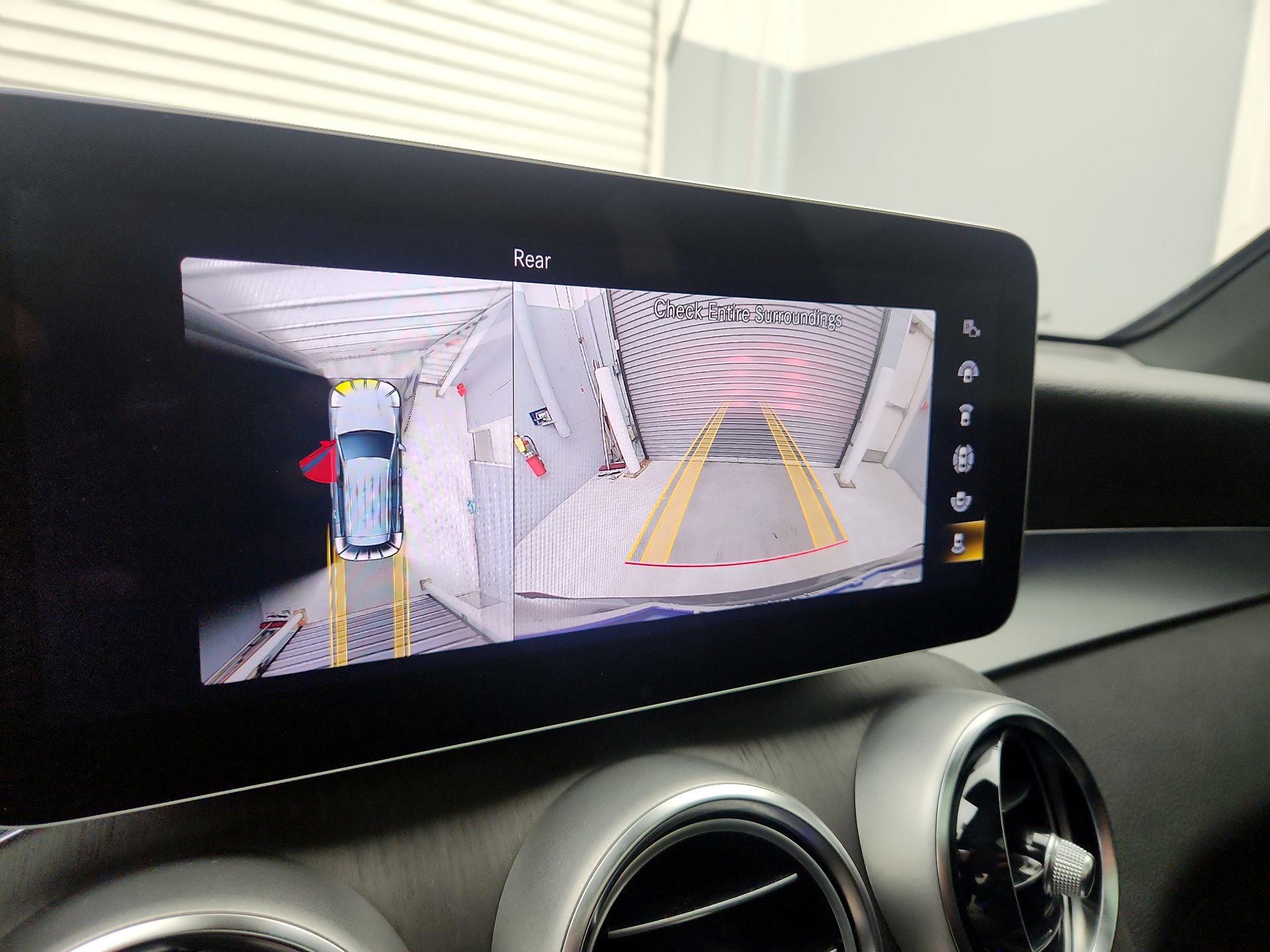 Thumbnail: 2022 Mercedes-Benz GLC - 14