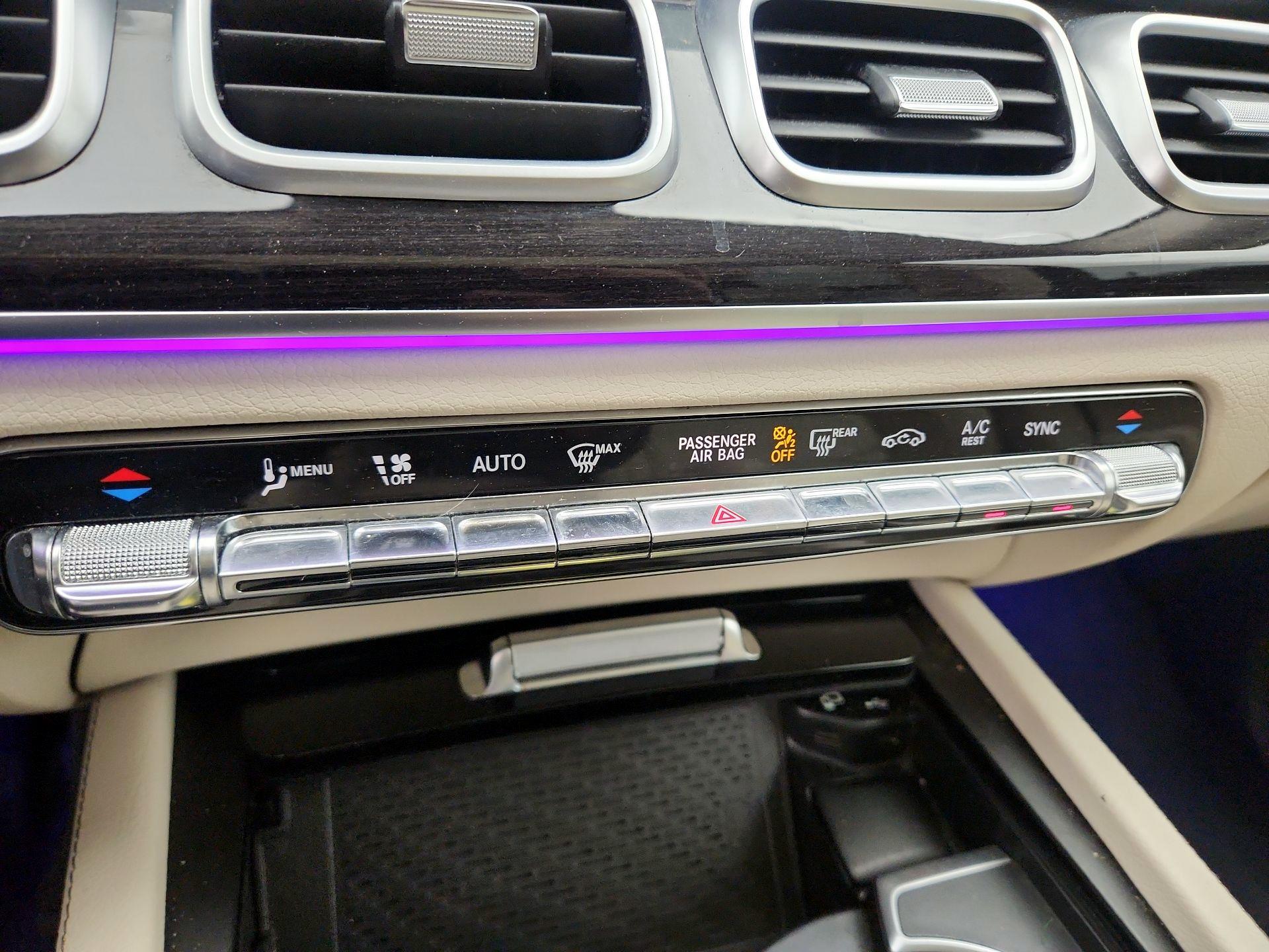 Thumbnail: 2020 Mercedes-Benz GLE - 17