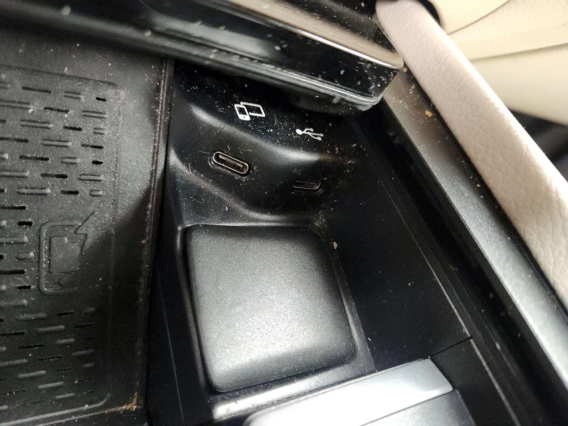 Thumbnail: 2020 Mercedes-Benz GLE - 19