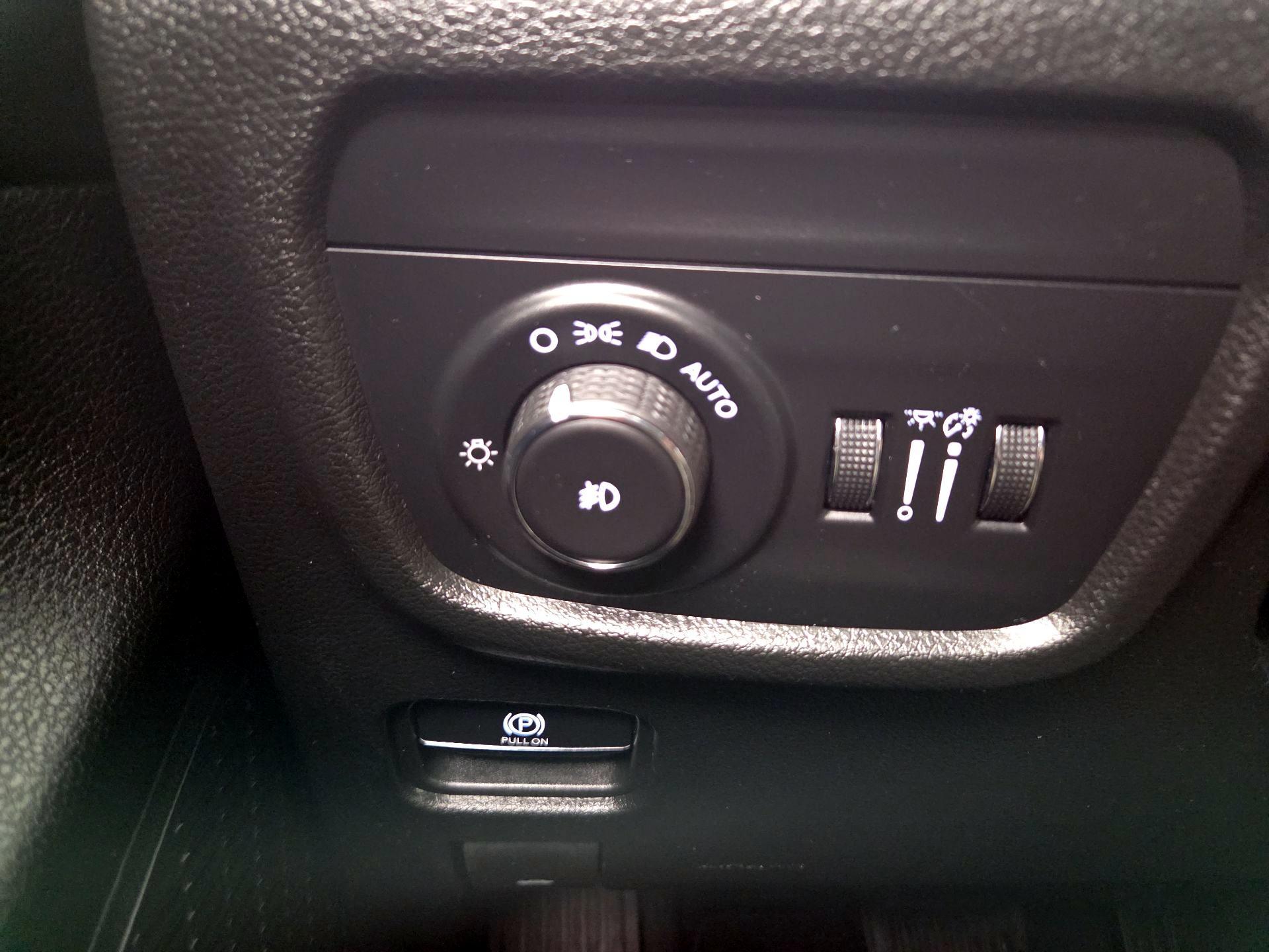 Thumbnail: 2023 Jeep Grand Cherokee L - 13