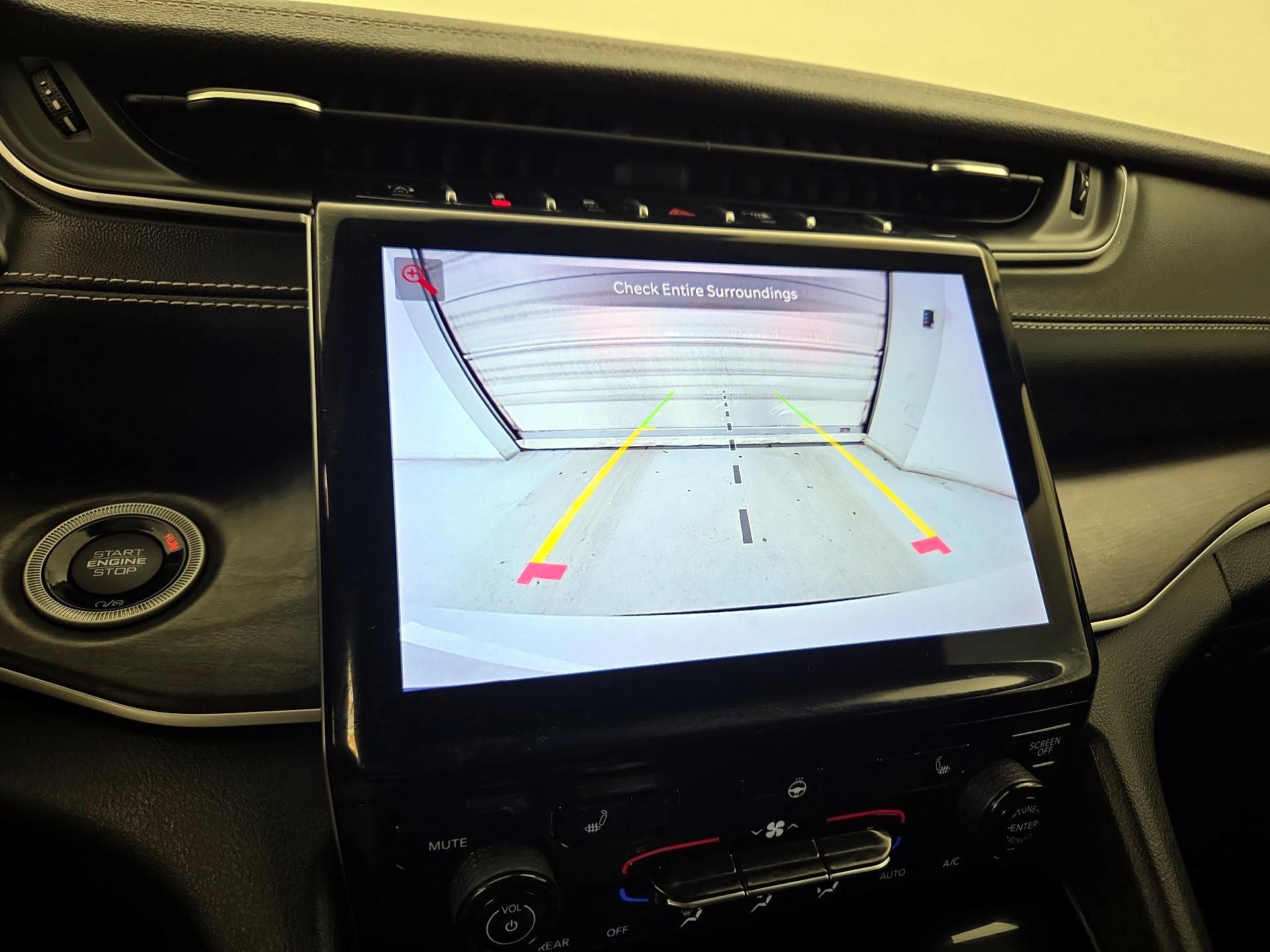 Thumbnail: 2023 Jeep Grand Cherokee L - 15