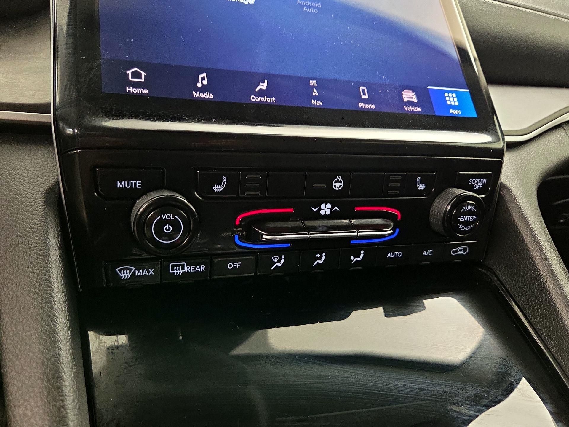 Thumbnail: 2023 Jeep Grand Cherokee L - 17