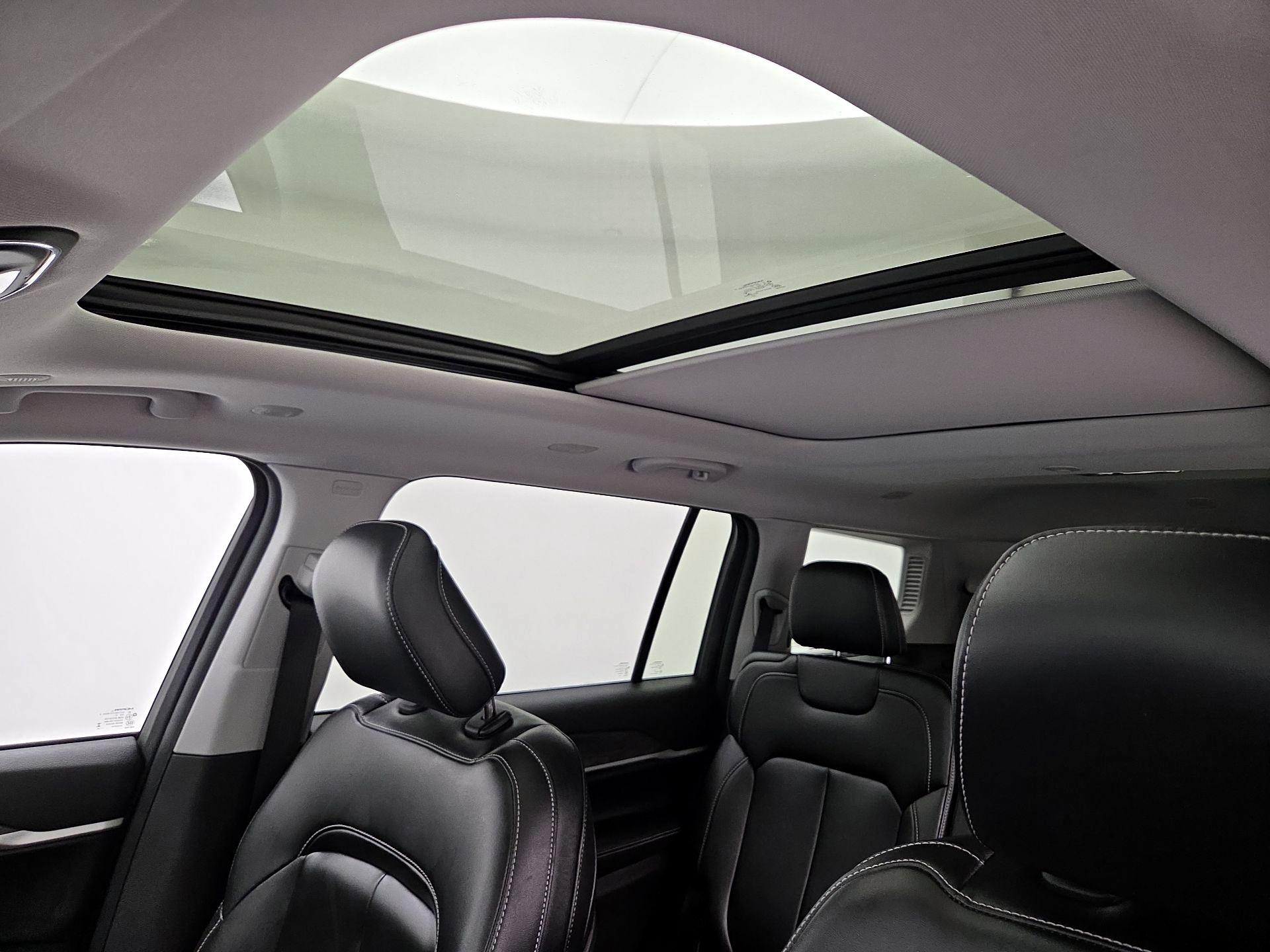 Thumbnail: 2023 Jeep Grand Cherokee L - 20