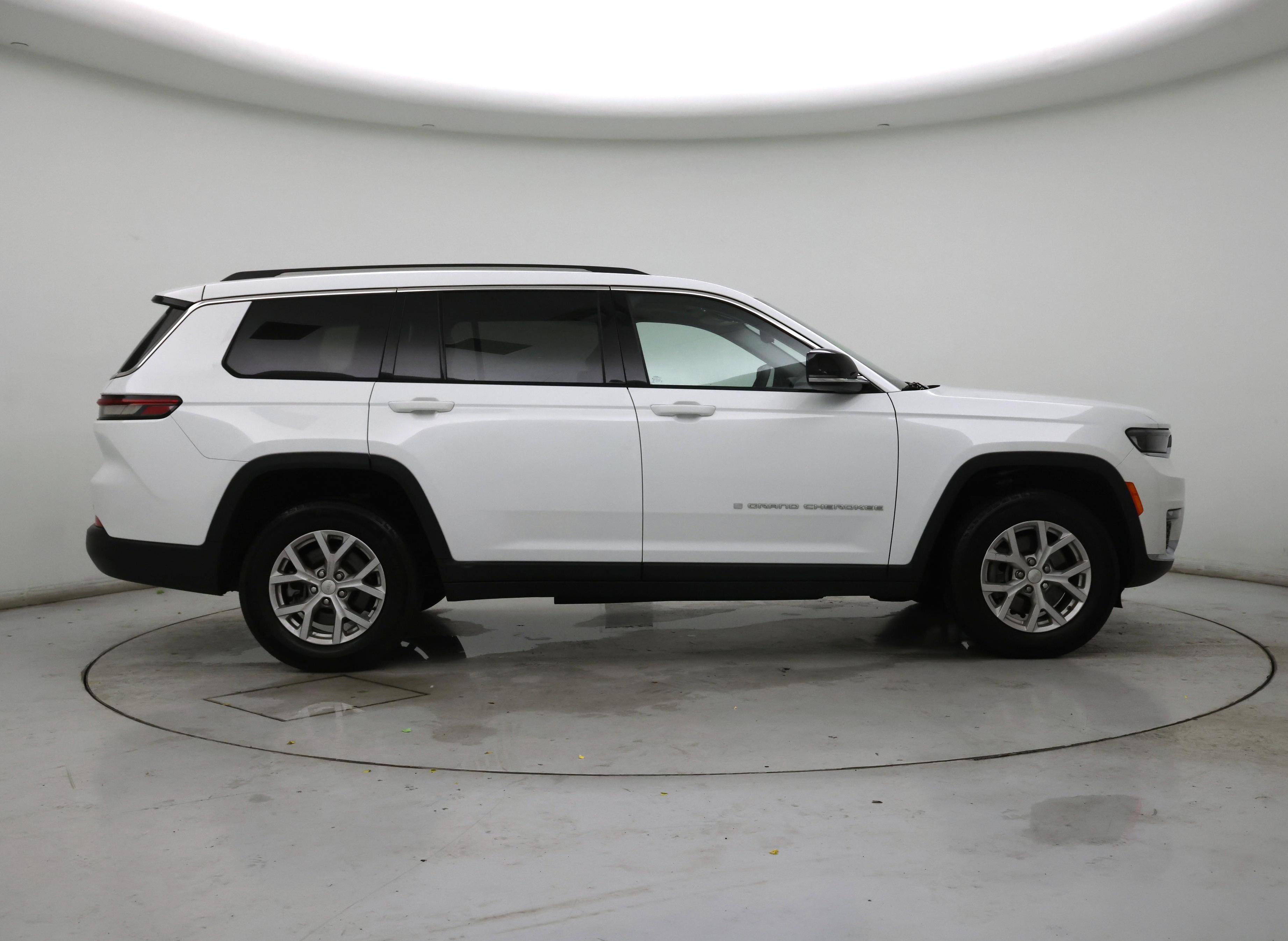 Thumbnail: 2023 Jeep Grand Cherokee L - 7