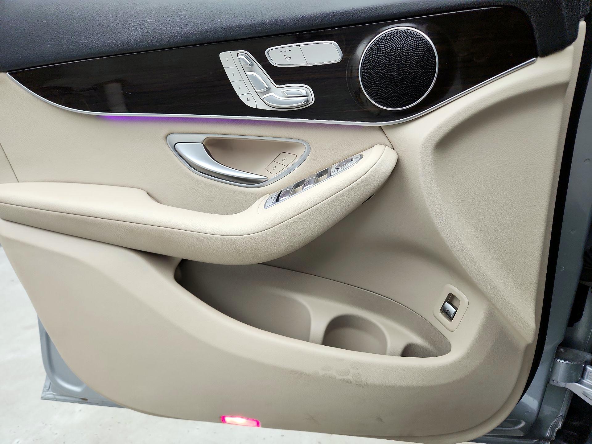 Thumbnail: 2022 Mercedes-Benz GLC - 12