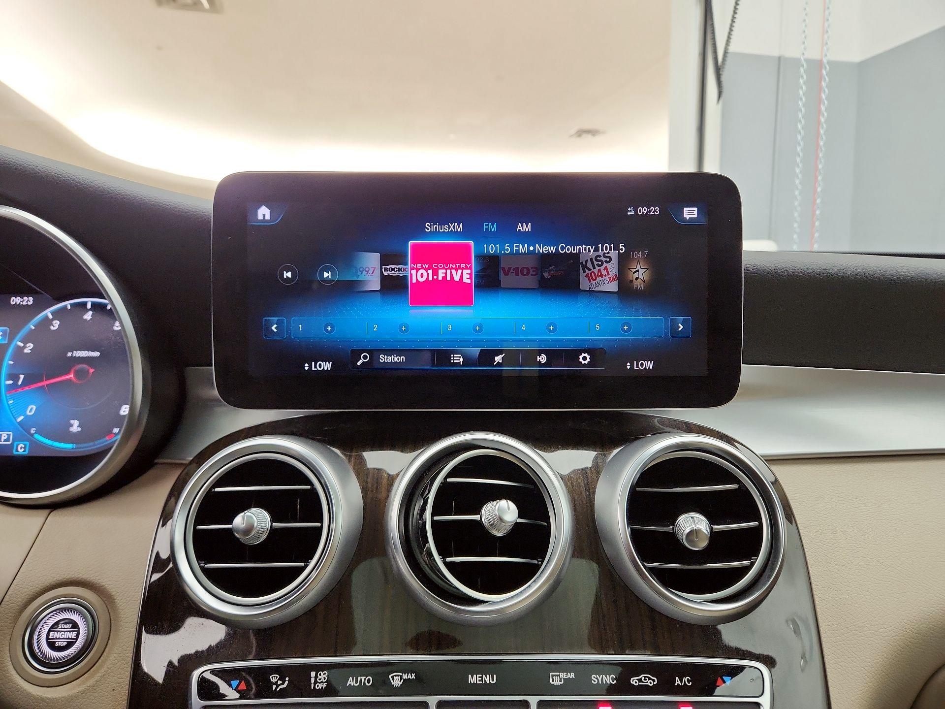 Thumbnail: 2022 Mercedes-Benz GLC - 16