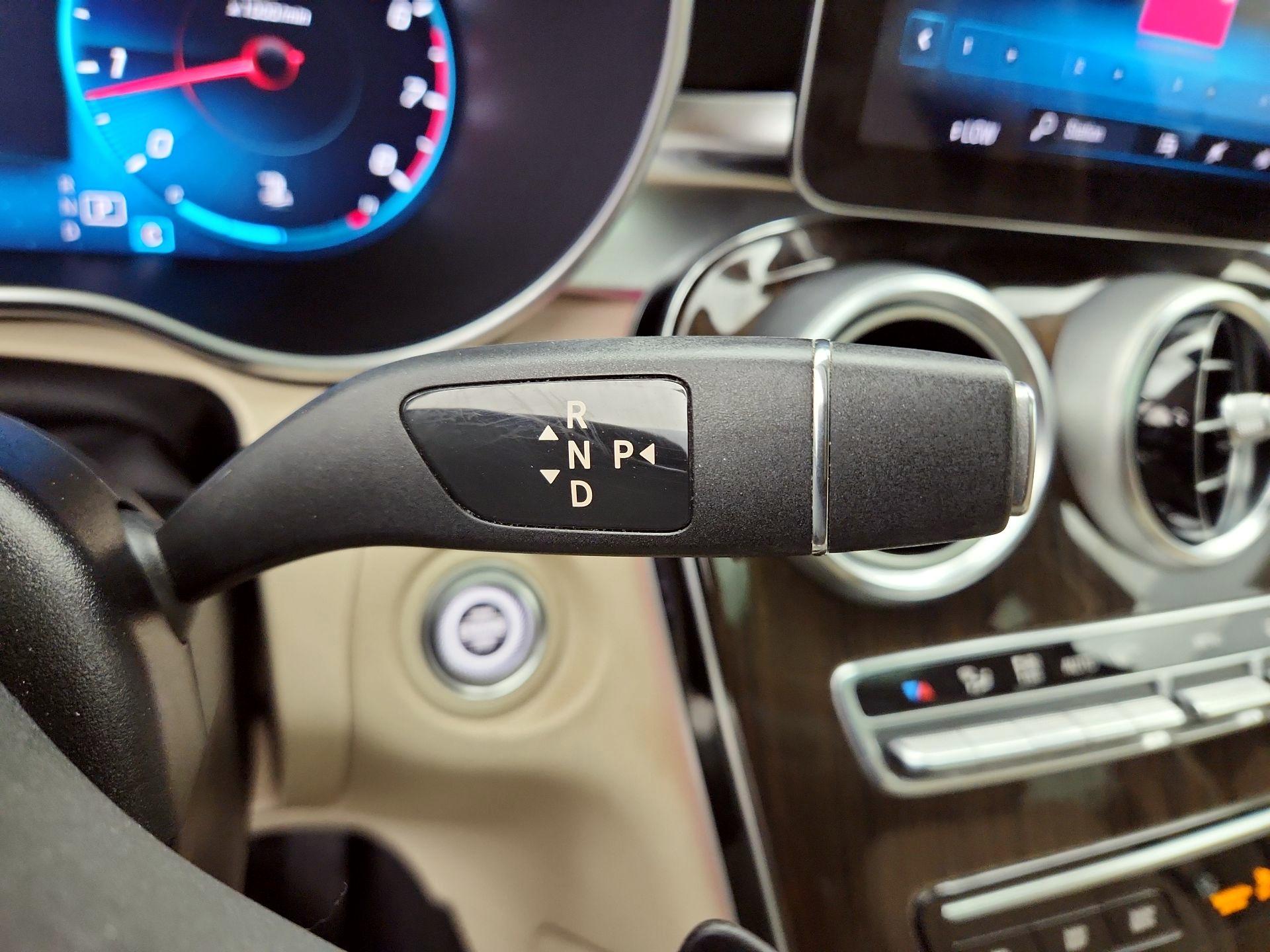 Thumbnail: 2022 Mercedes-Benz GLC - 18