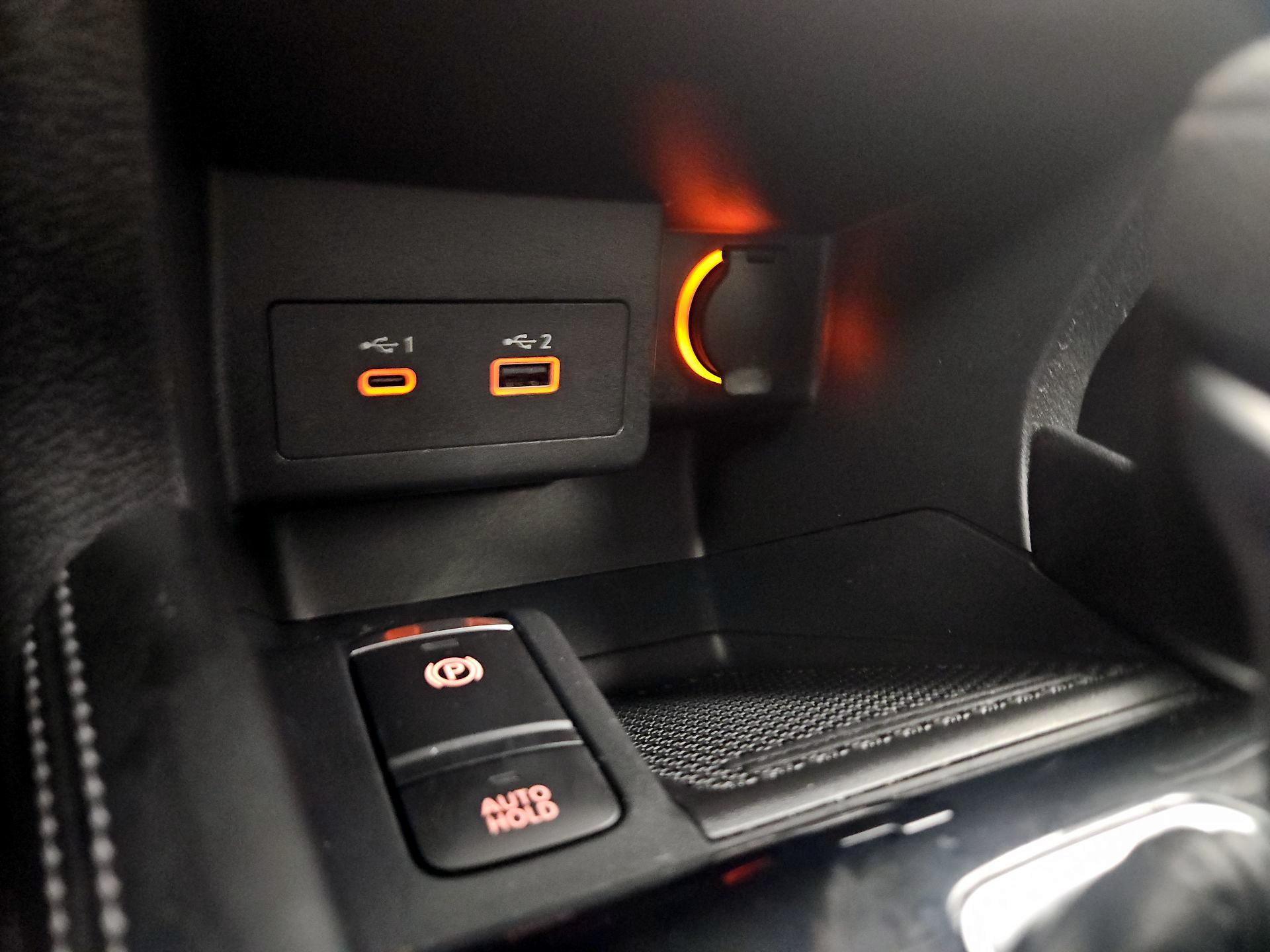 Thumbnail: 2023 Nissan Kicks - 17