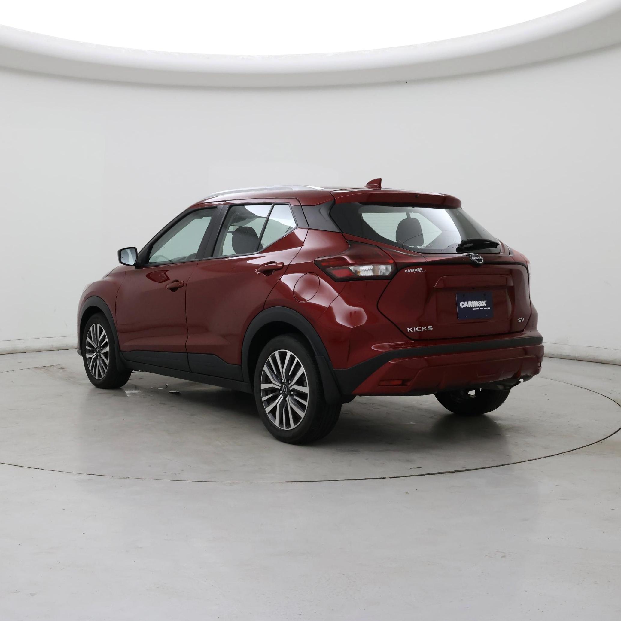 Thumbnail: 2023 Nissan Kicks - 2