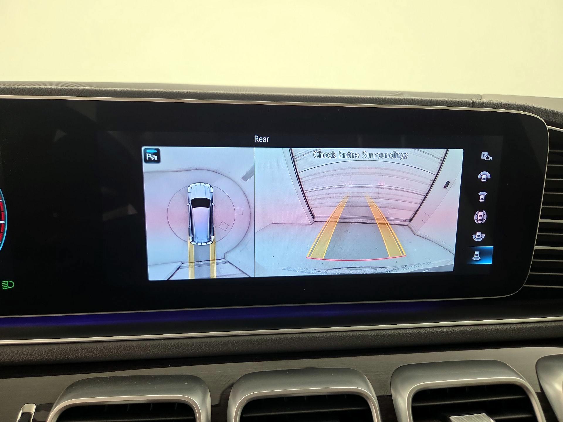 Thumbnail: 2020 Mercedes-Benz GLS - 15