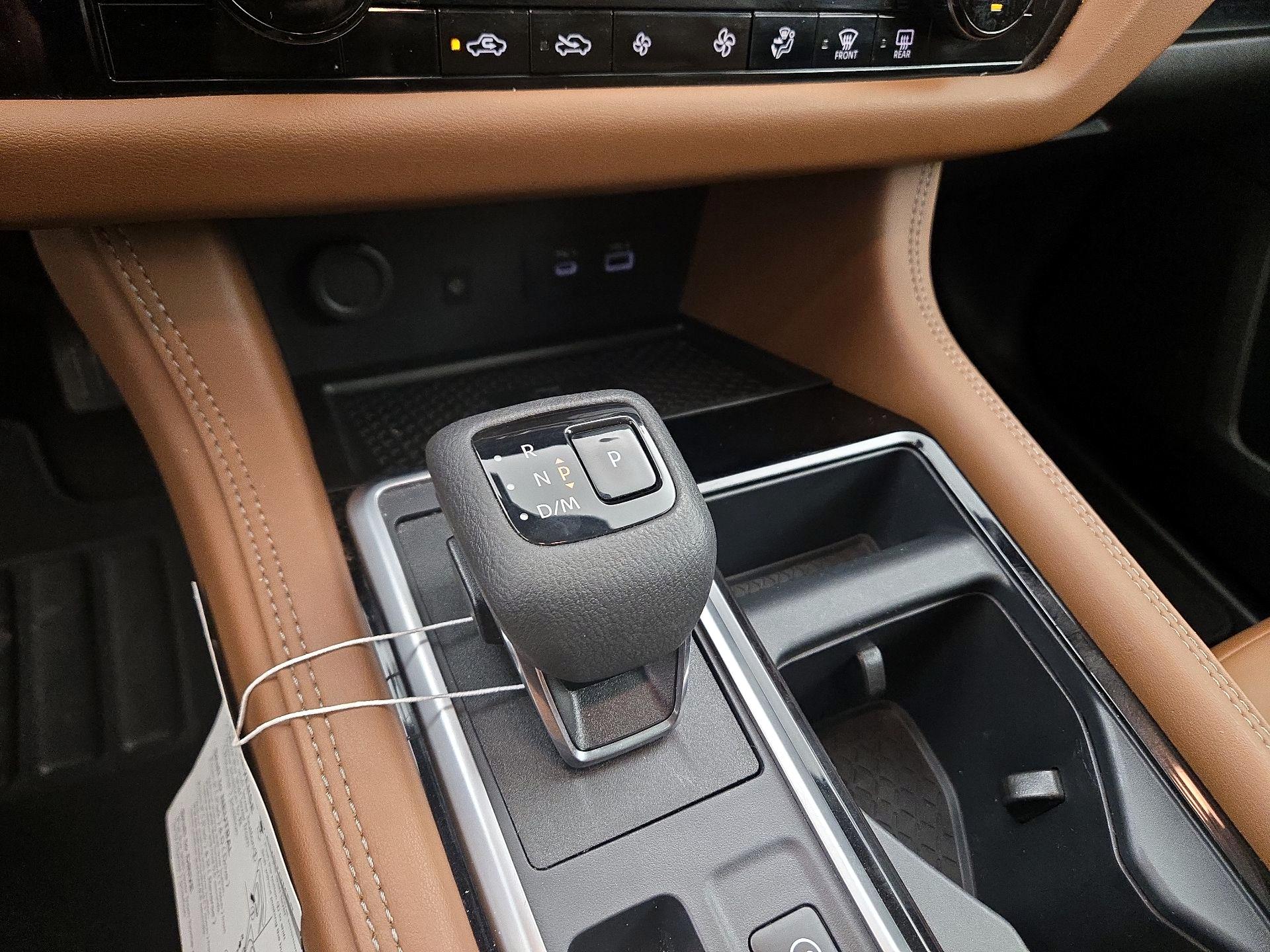 Thumbnail: 2024 Nissan Pathfinder - 17