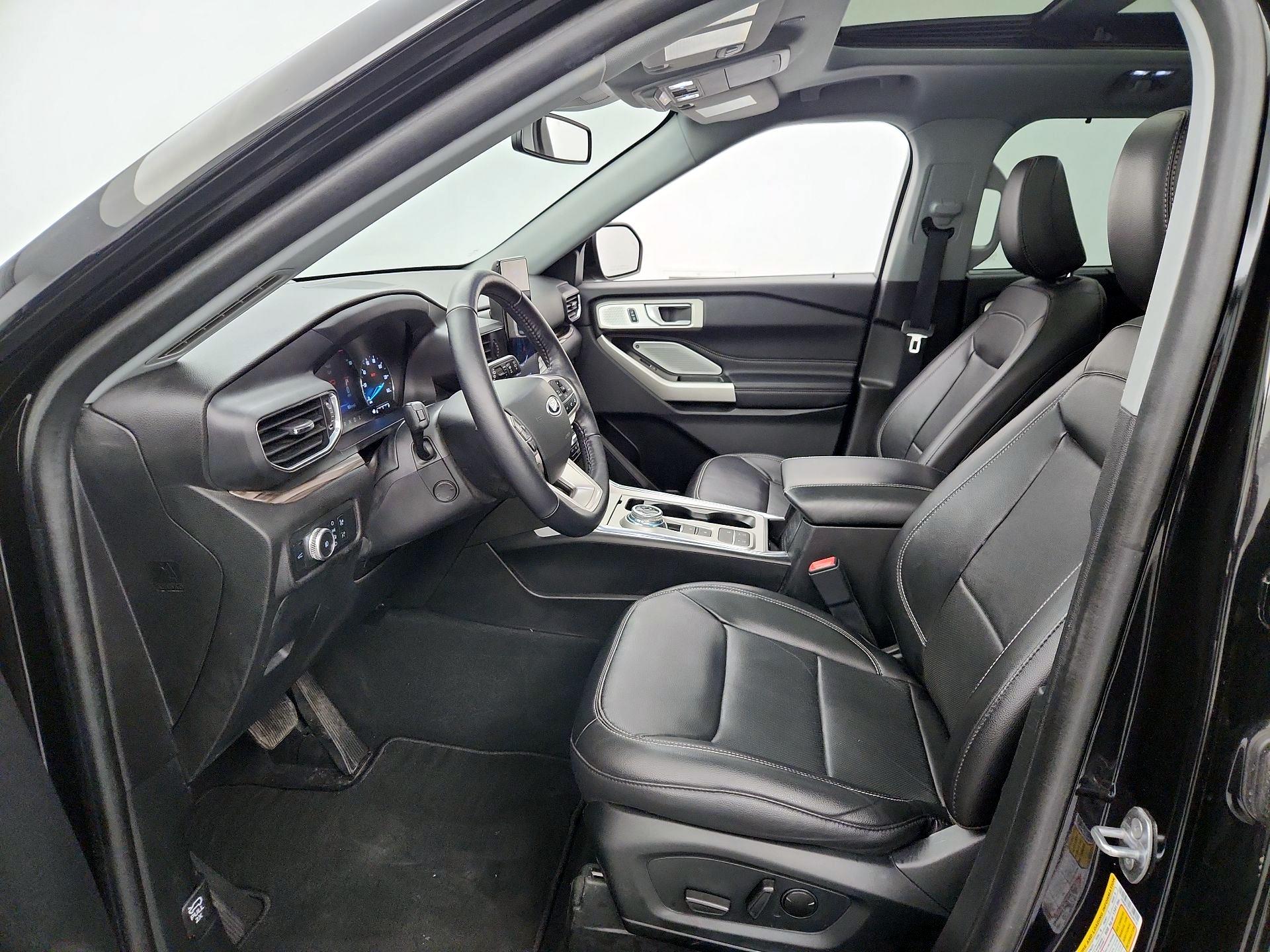 Thumbnail: 2022 Ford Explorer - 11