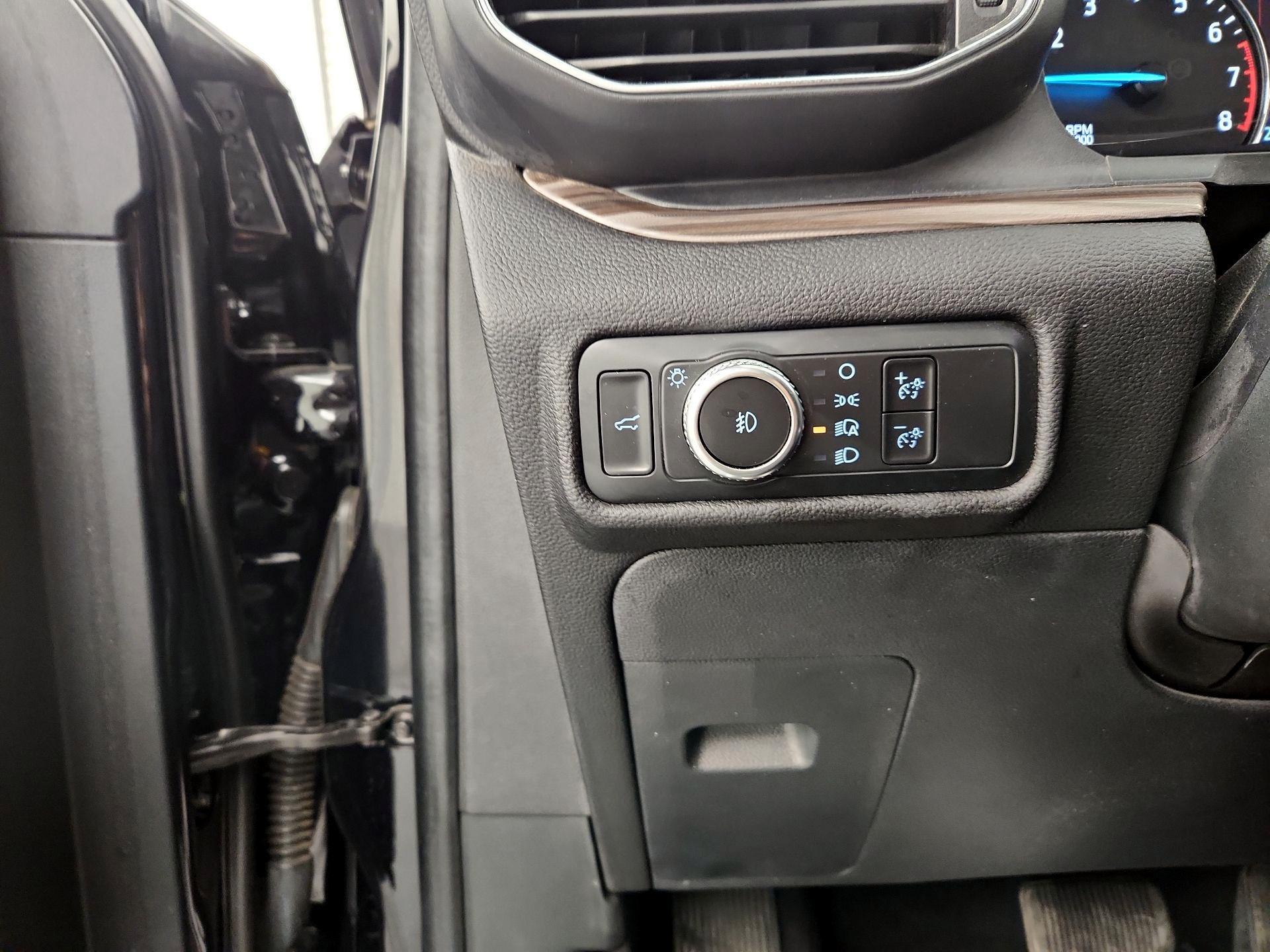 Thumbnail: 2022 Ford Explorer - 13