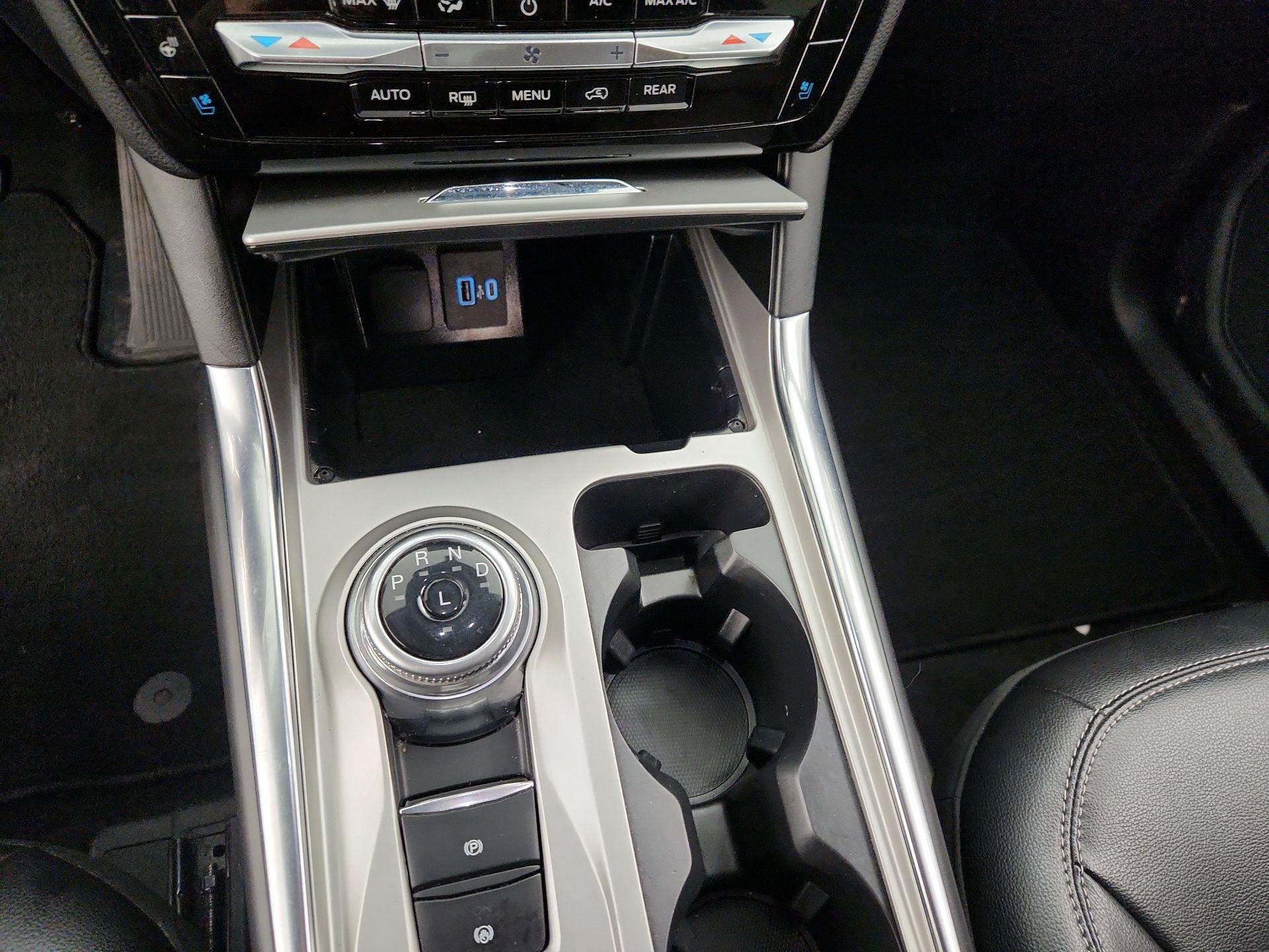 Thumbnail: 2022 Ford Explorer - 18