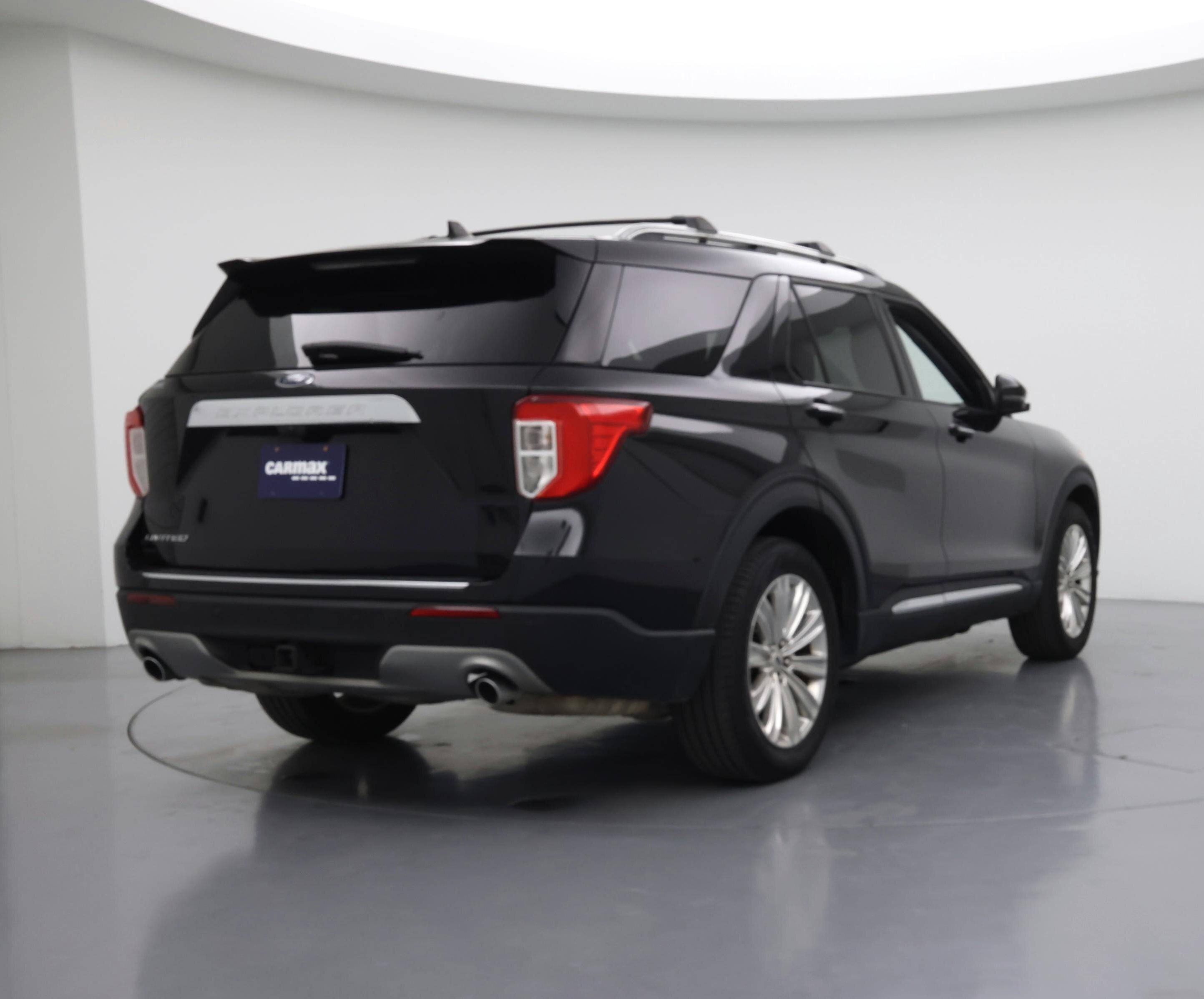 Thumbnail: 2022 Ford Explorer - 8