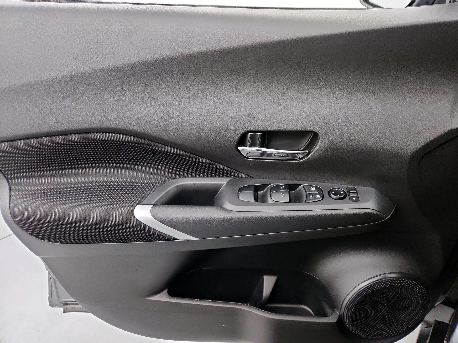 Thumbnail: 2024 Nissan Kicks - 12