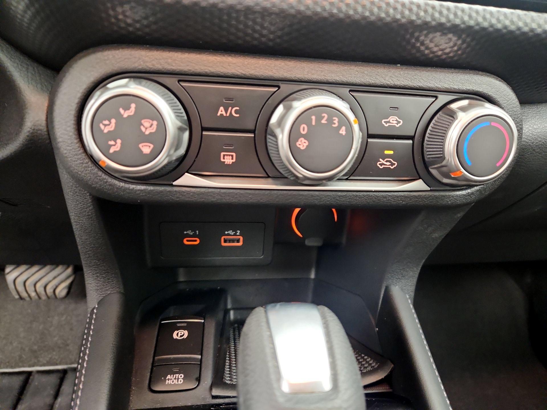 Thumbnail: 2024 Nissan Kicks - 16