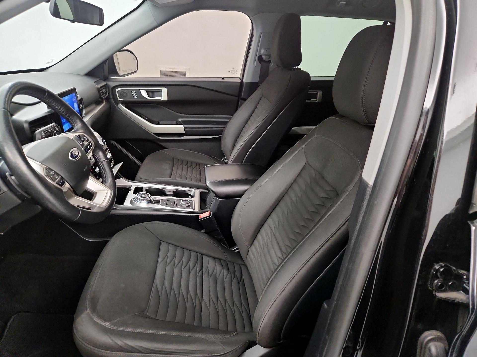 Thumbnail: 2020 Ford Explorer - 11