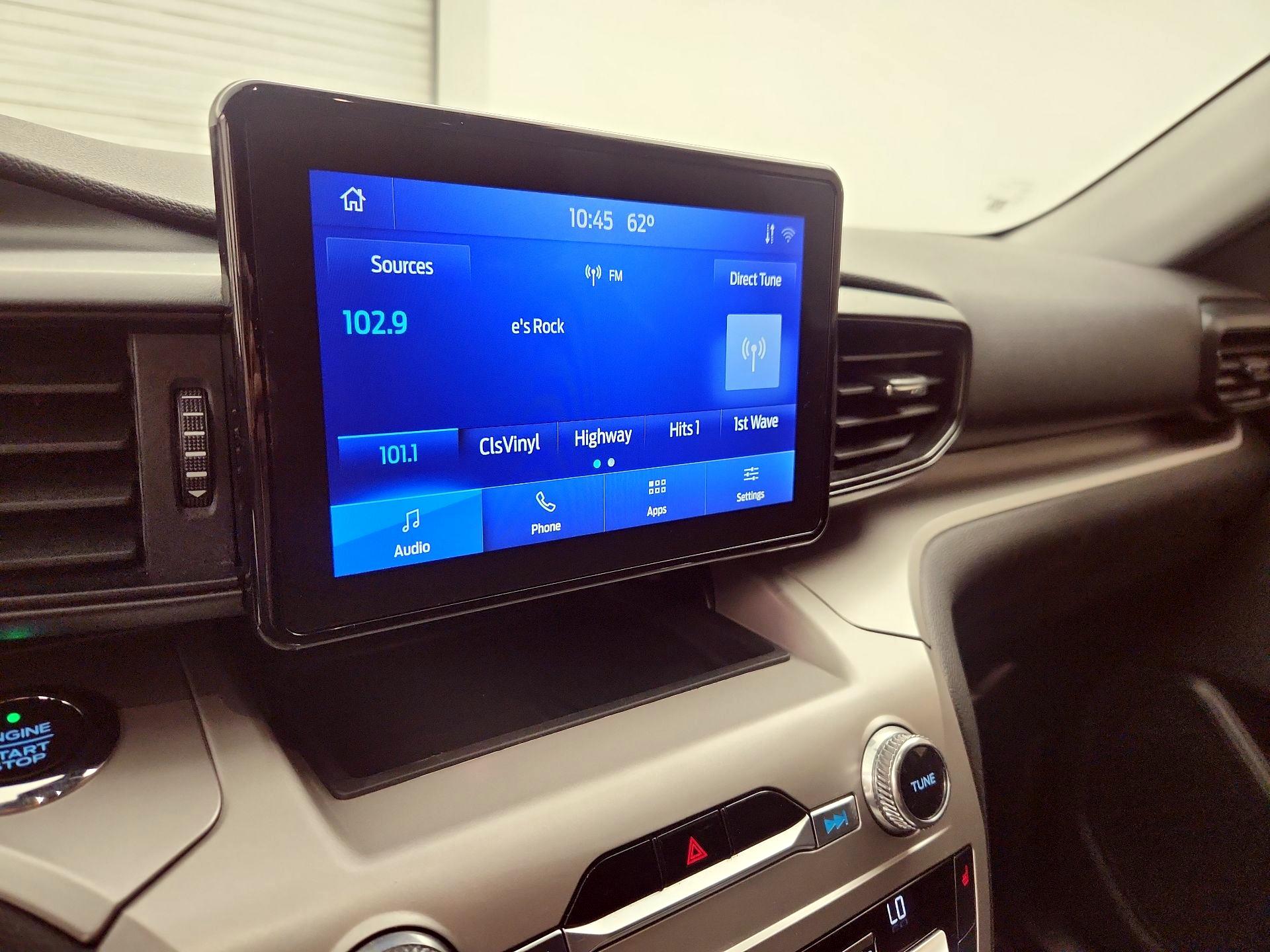 Thumbnail: 2020 Ford Explorer - 15