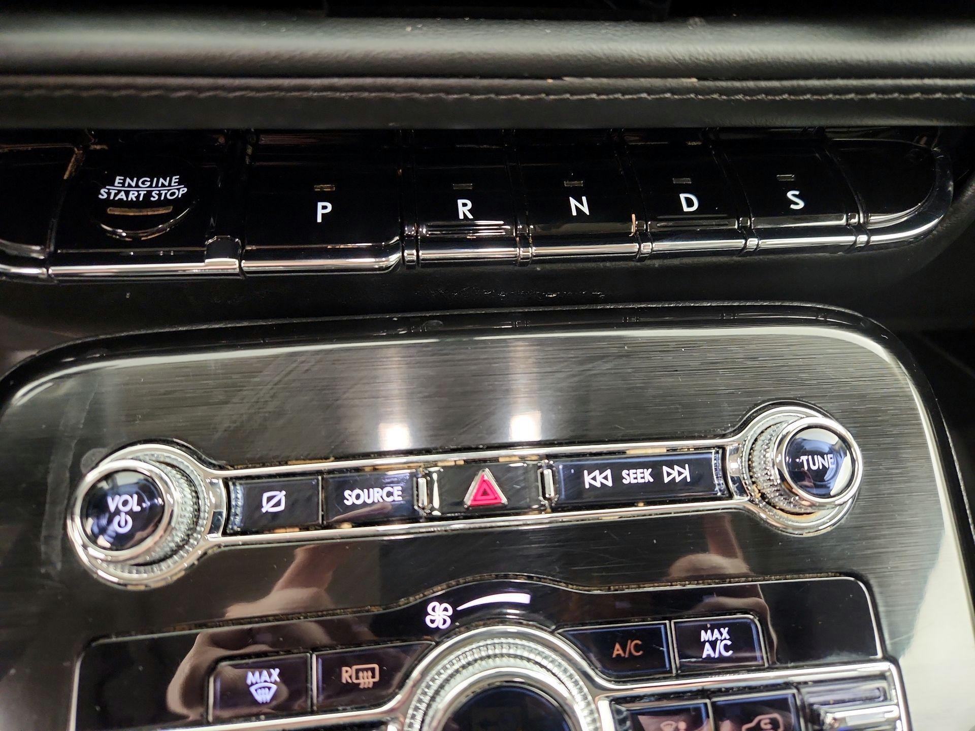 Thumbnail: 2022 Lincoln Nautilus - 18