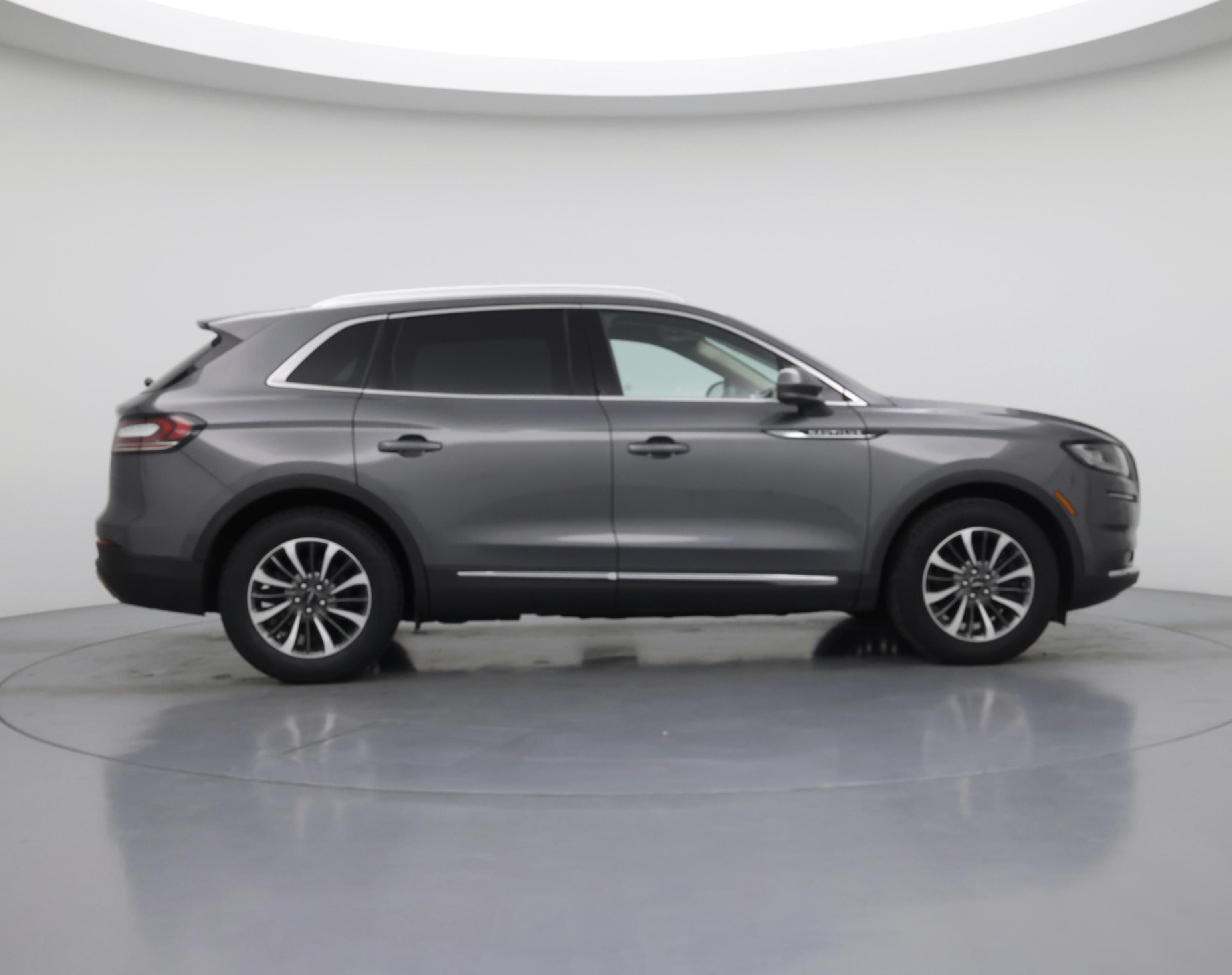 Thumbnail: 2022 Lincoln Nautilus - 7