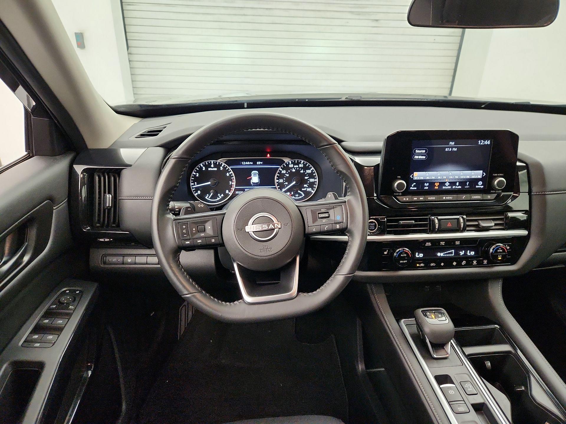 Thumbnail: 2024 Nissan Pathfinder - 10