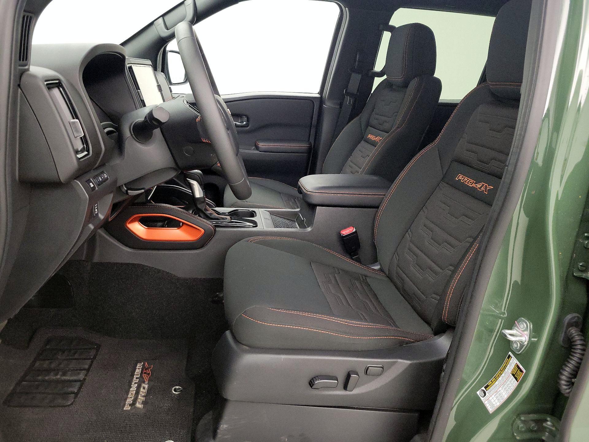 Thumbnail: 2025 Nissan Frontier - 11