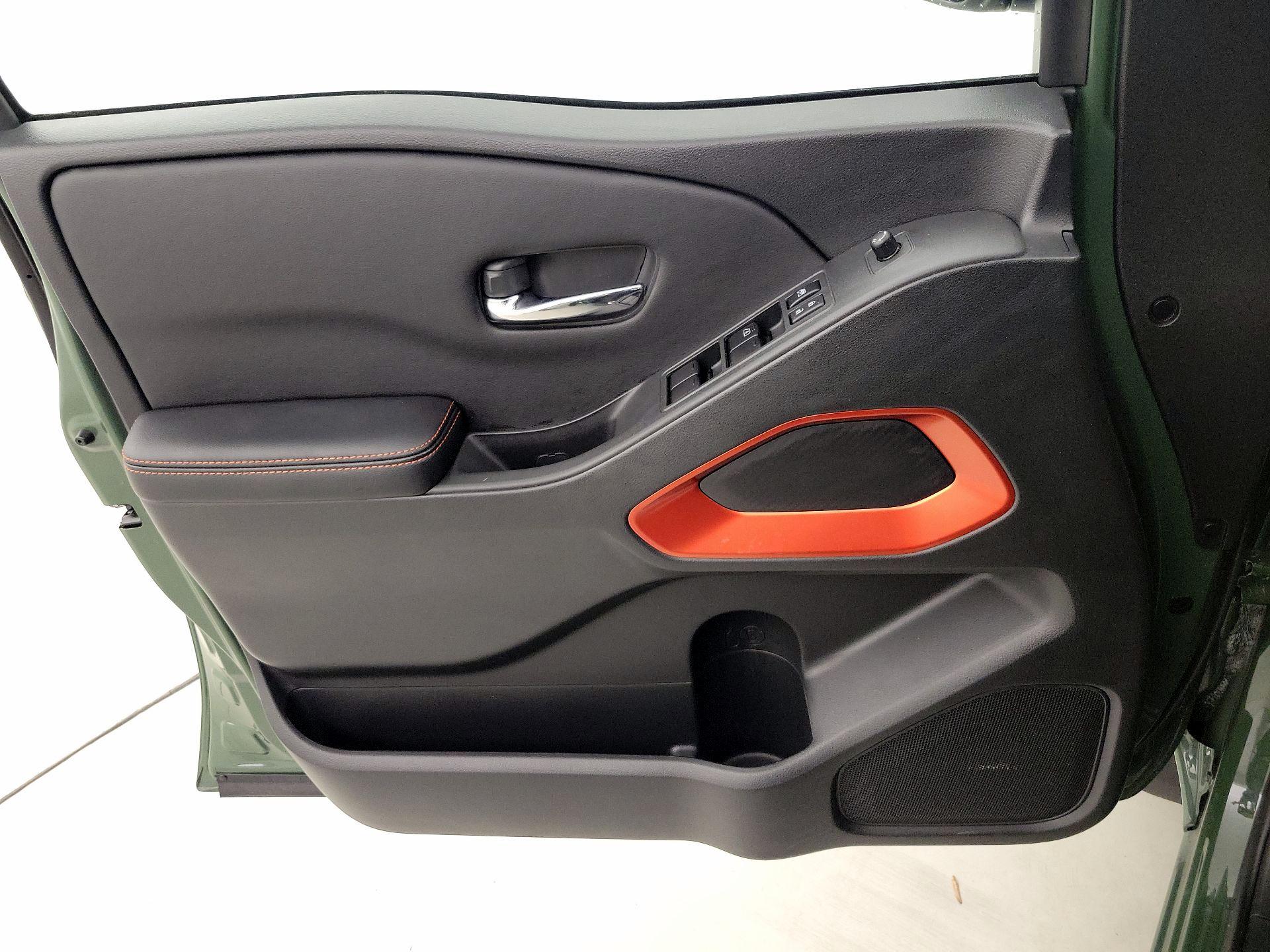 Thumbnail: 2025 Nissan Frontier - 12