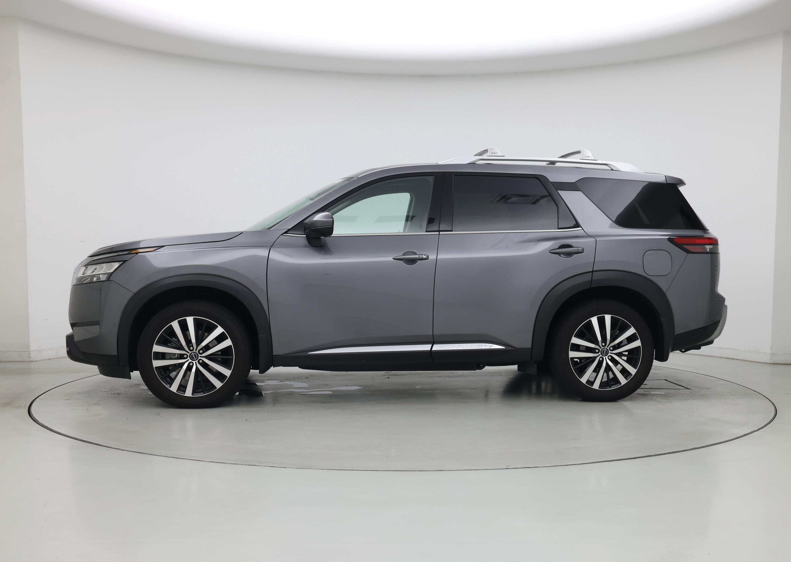 Thumbnail: 2024 Nissan Pathfinder - 3