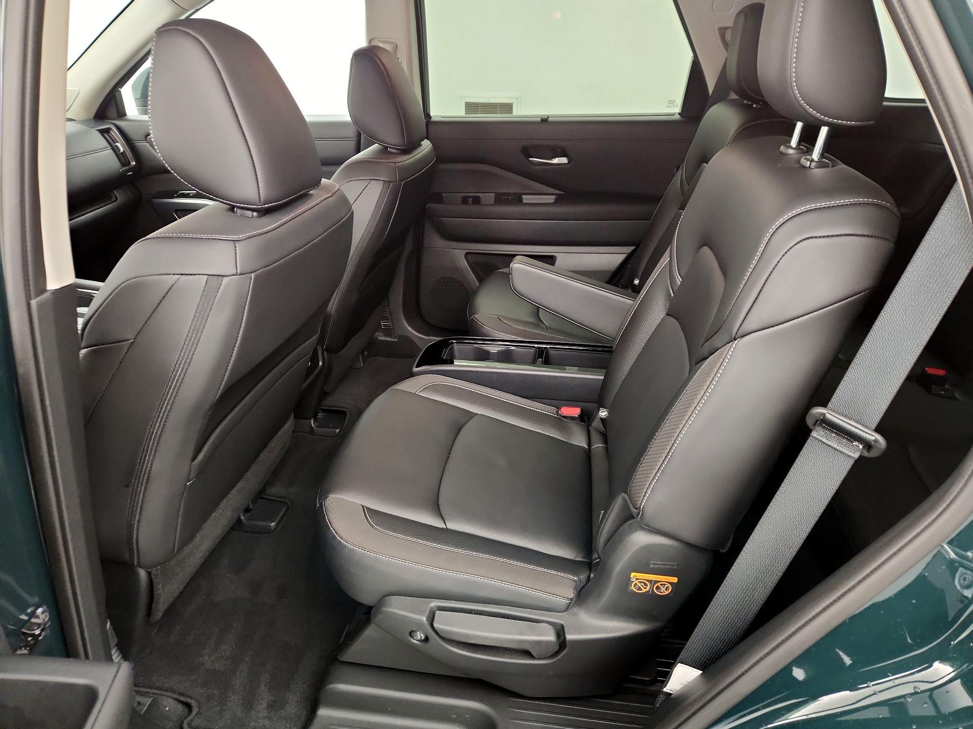 Thumbnail: 2025 Nissan Pathfinder - 19