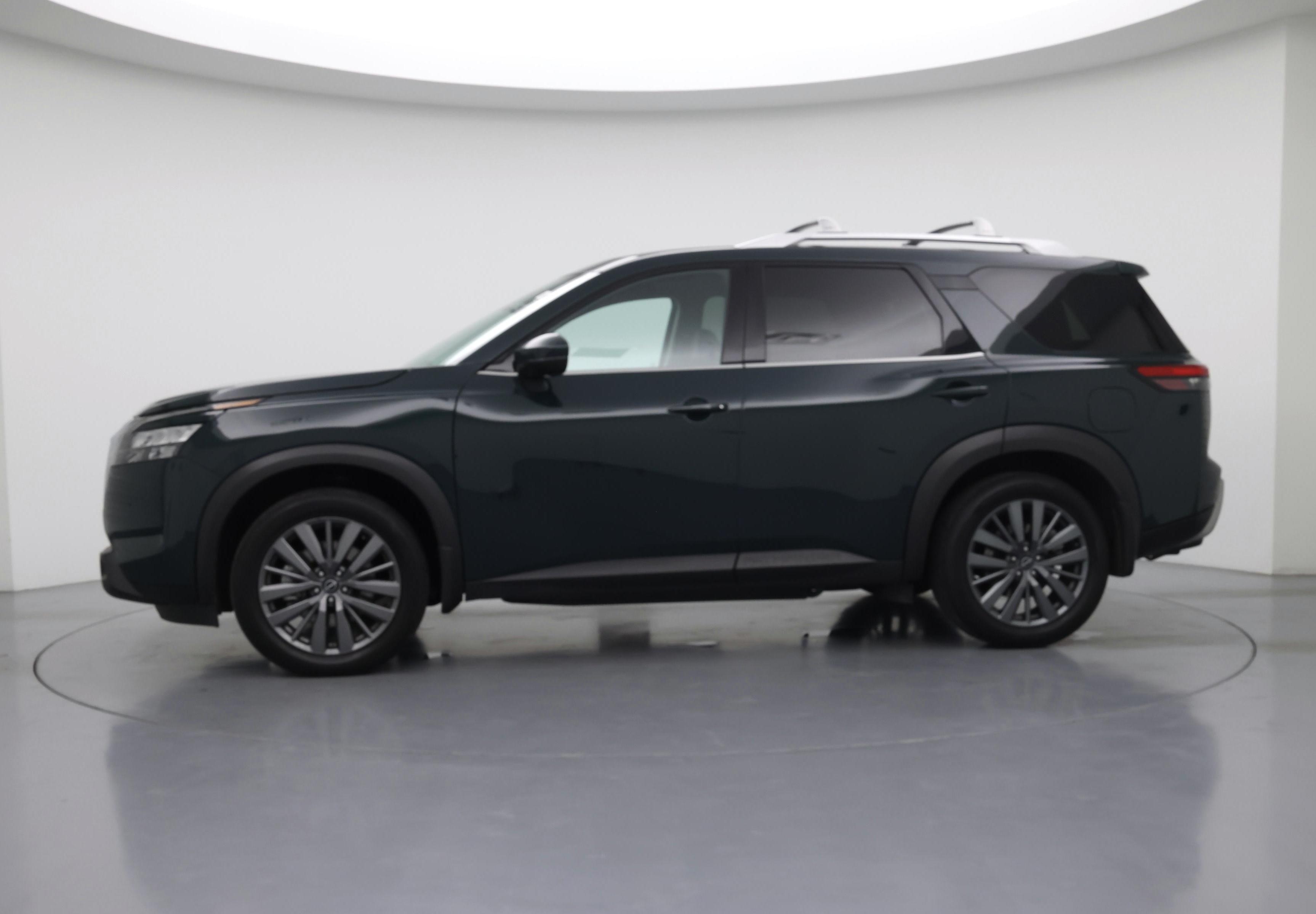 Thumbnail: 2025 Nissan Pathfinder - 3