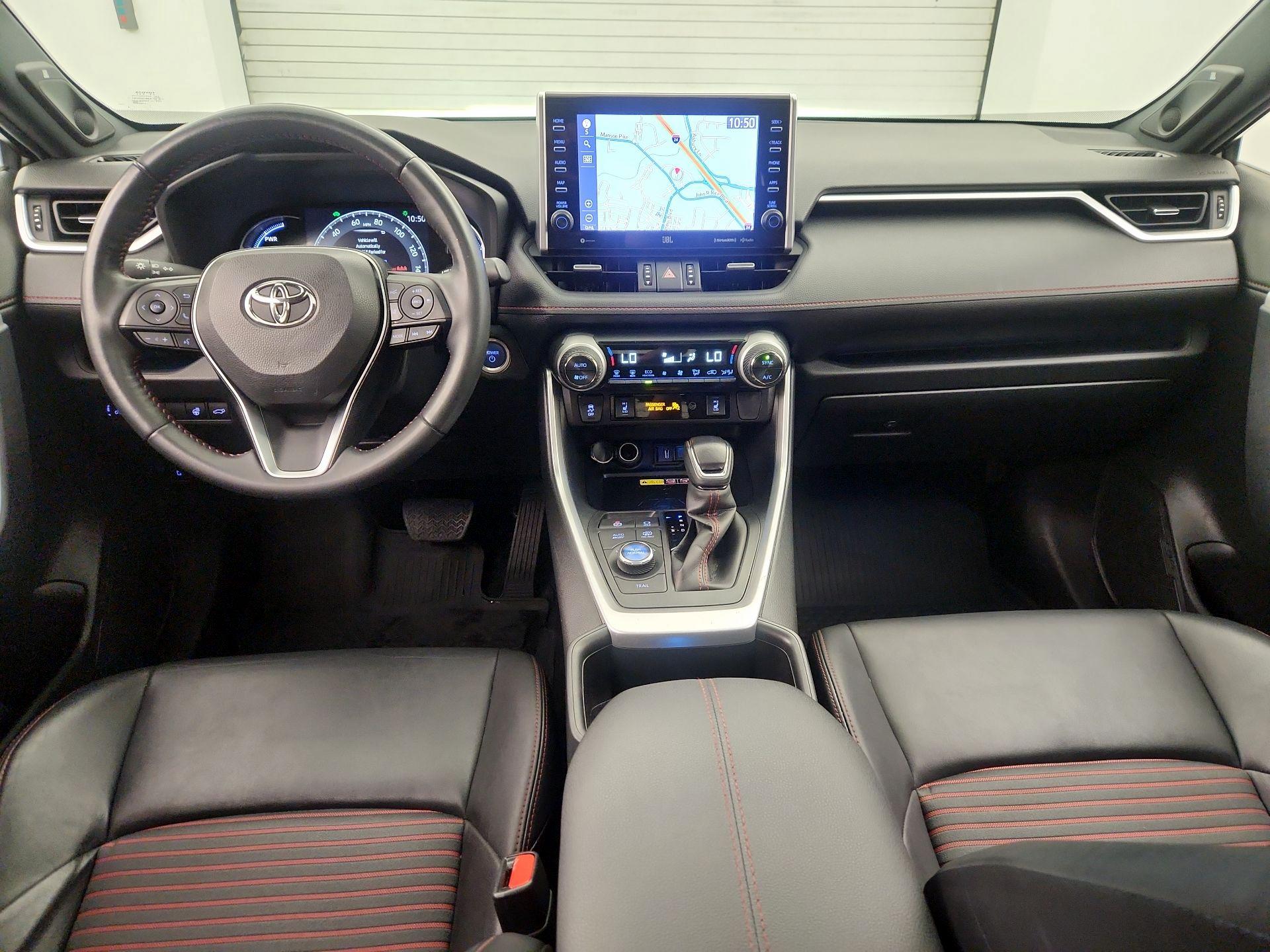 Thumbnail: 2022 Toyota RAV4 - 9