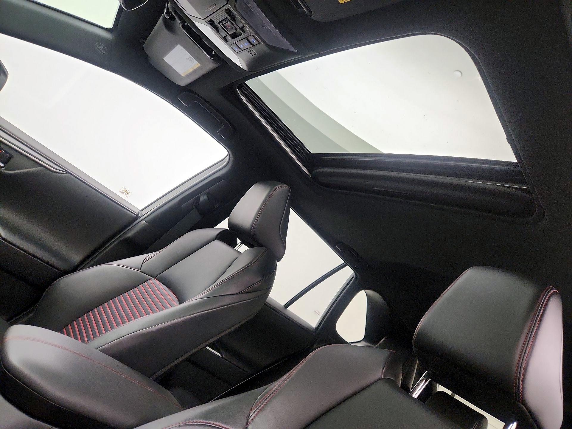 Thumbnail: 2022 Toyota RAV4 - 20