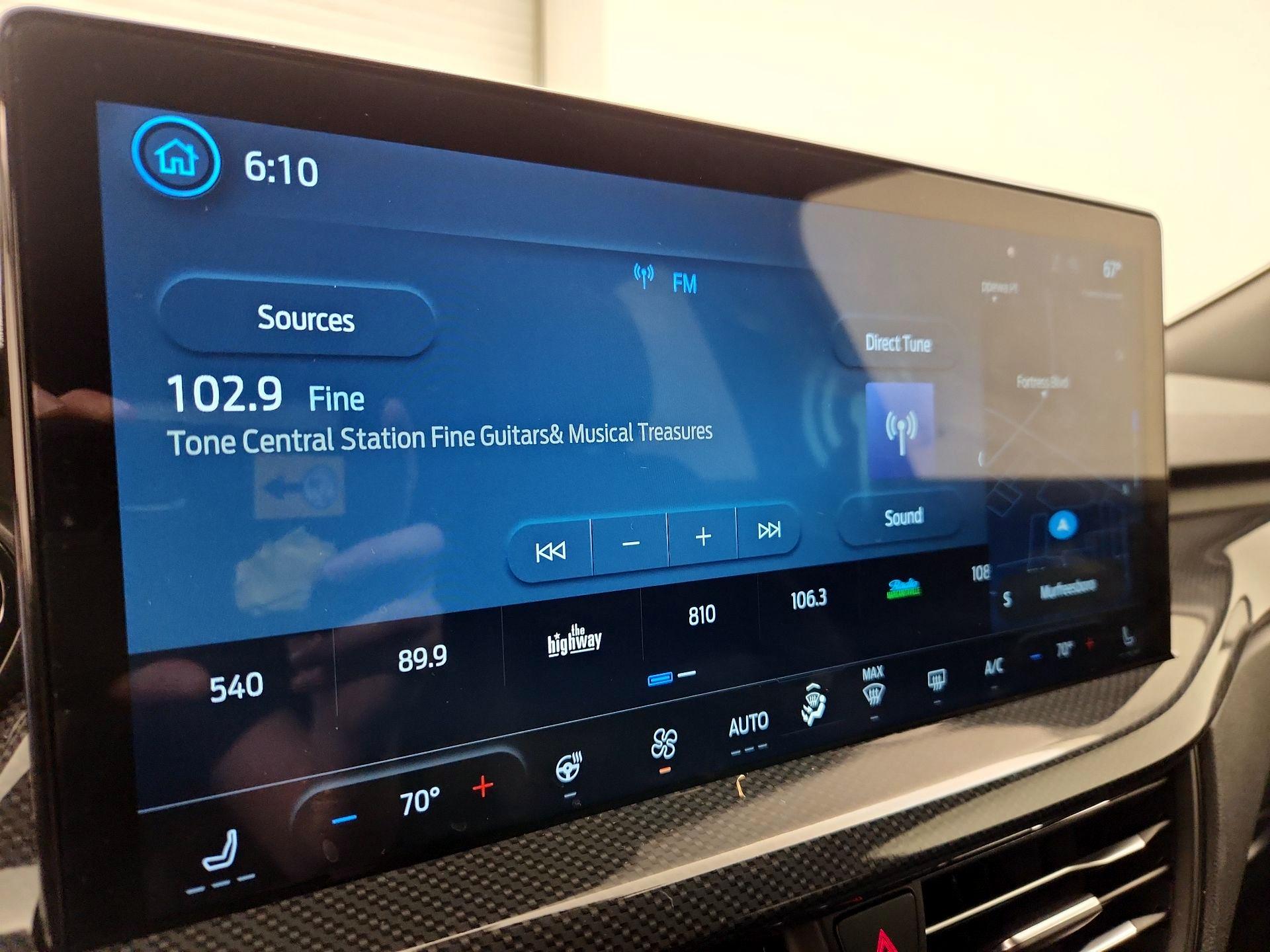 Thumbnail: 2025 Ford Escape - 15