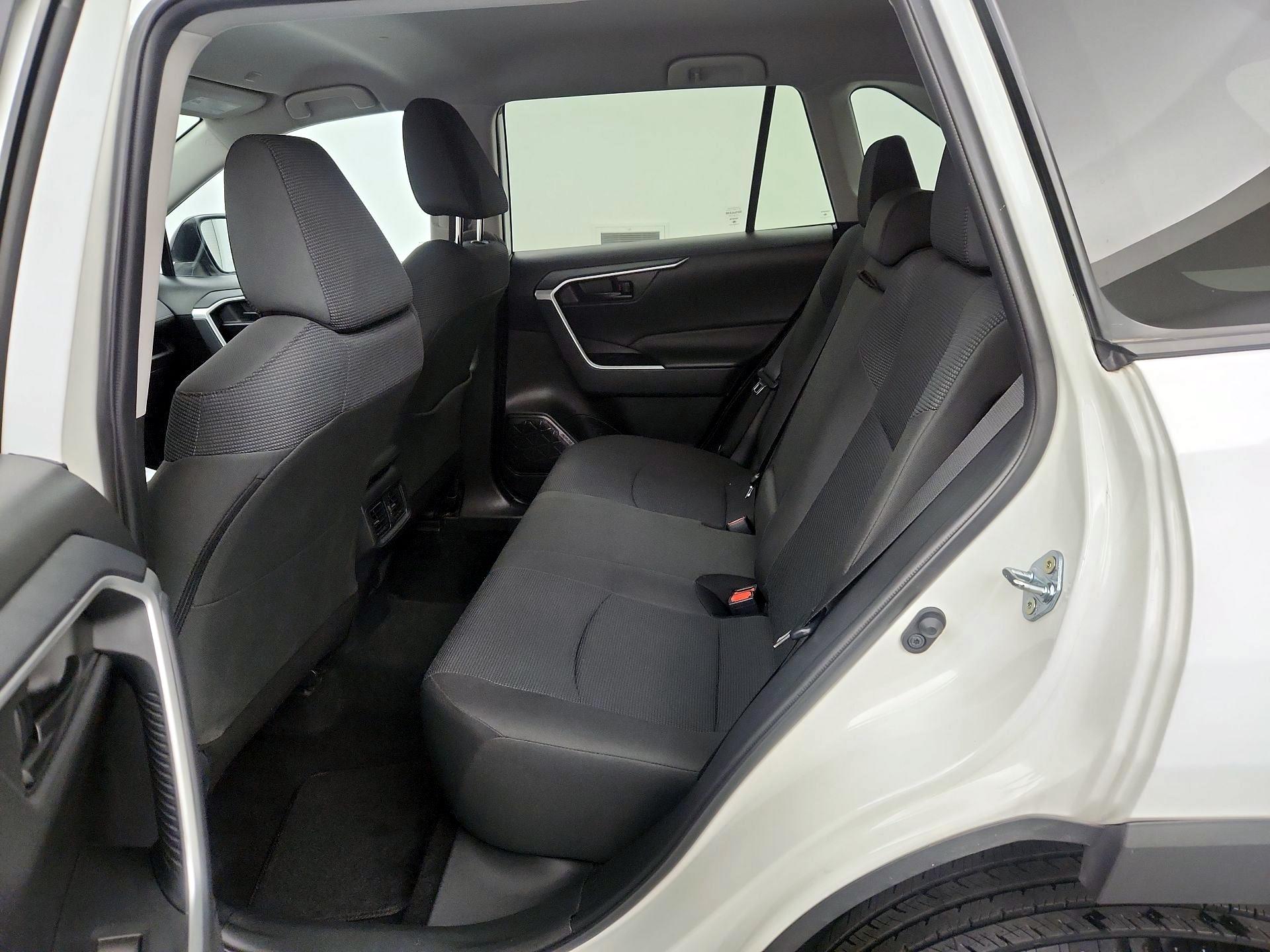 Thumbnail: 2025 Toyota RAV4 - 19