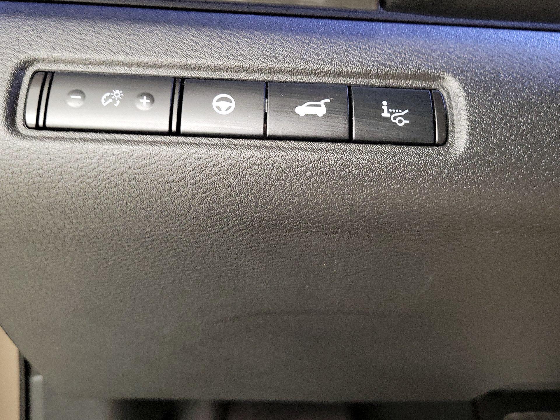 Thumbnail: 2024 Nissan Pathfinder - 13