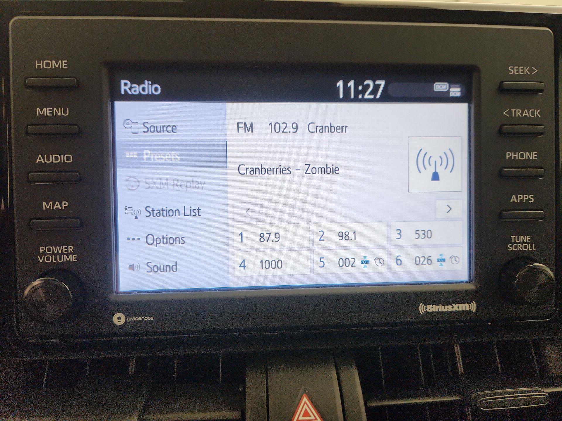 Thumbnail: 2022 Toyota RAV4 - 15