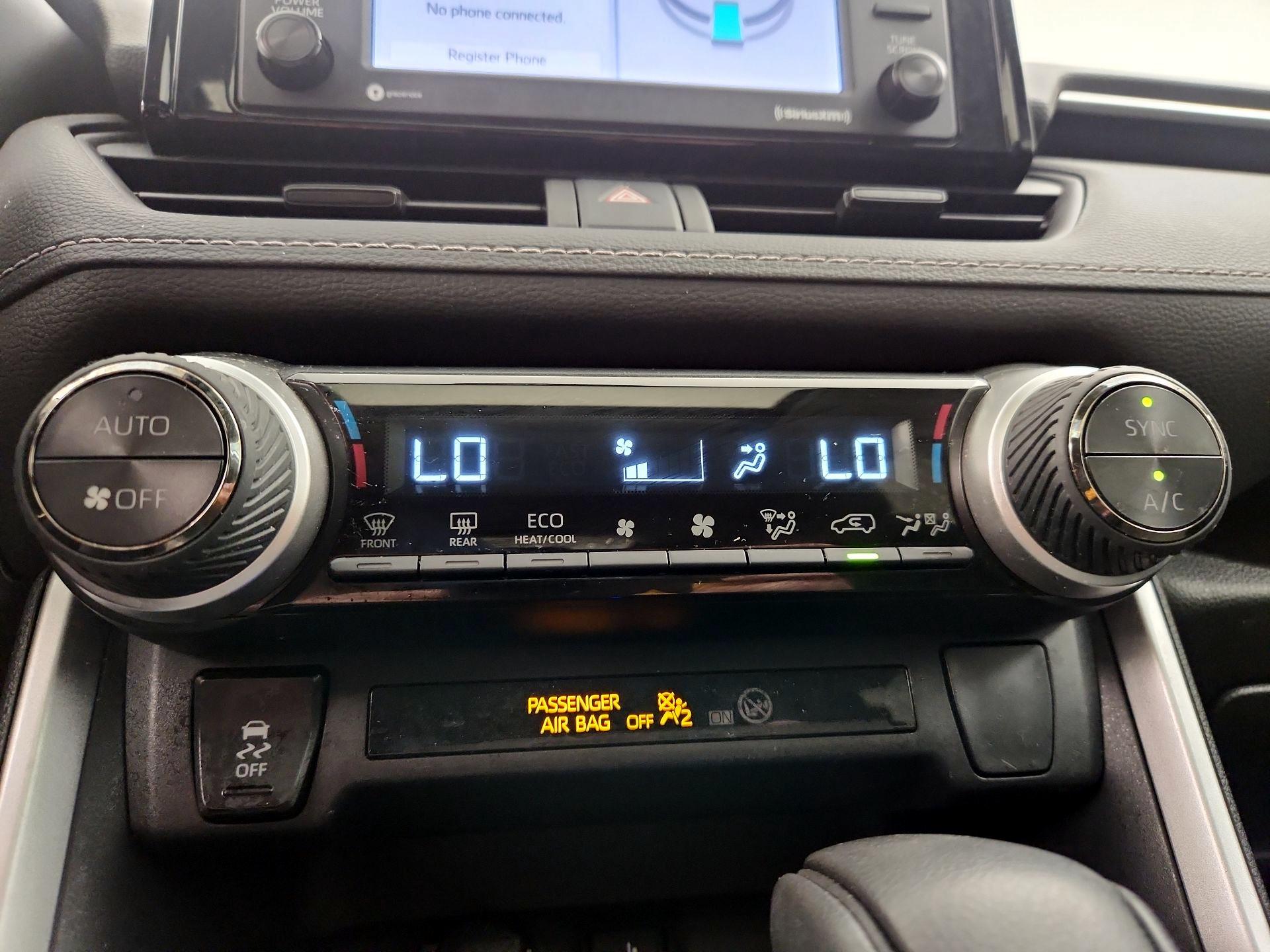 Thumbnail: 2022 Toyota RAV4 - 16