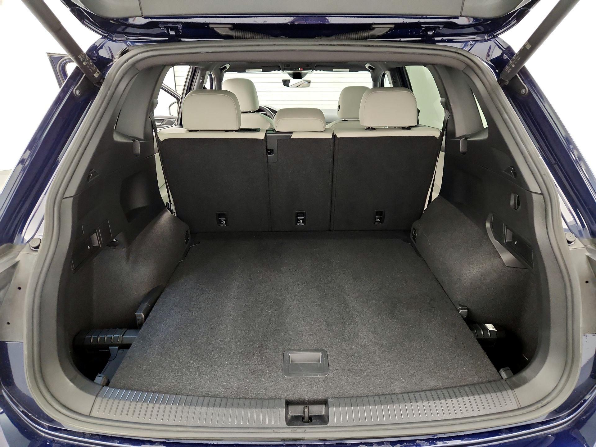 Thumbnail: 2023 Volkswagen Tiguan - 20