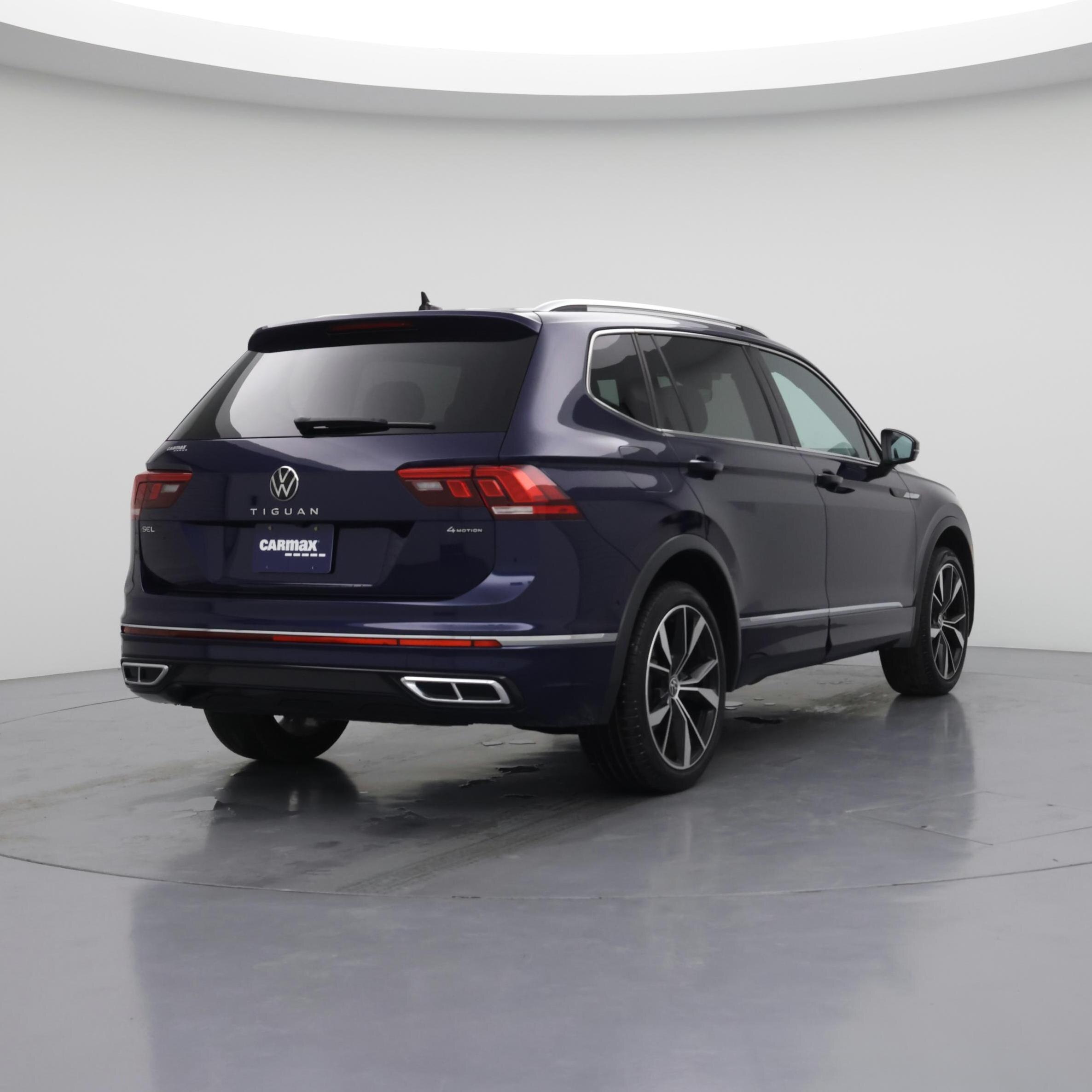 Thumbnail: 2023 Volkswagen Tiguan - 8