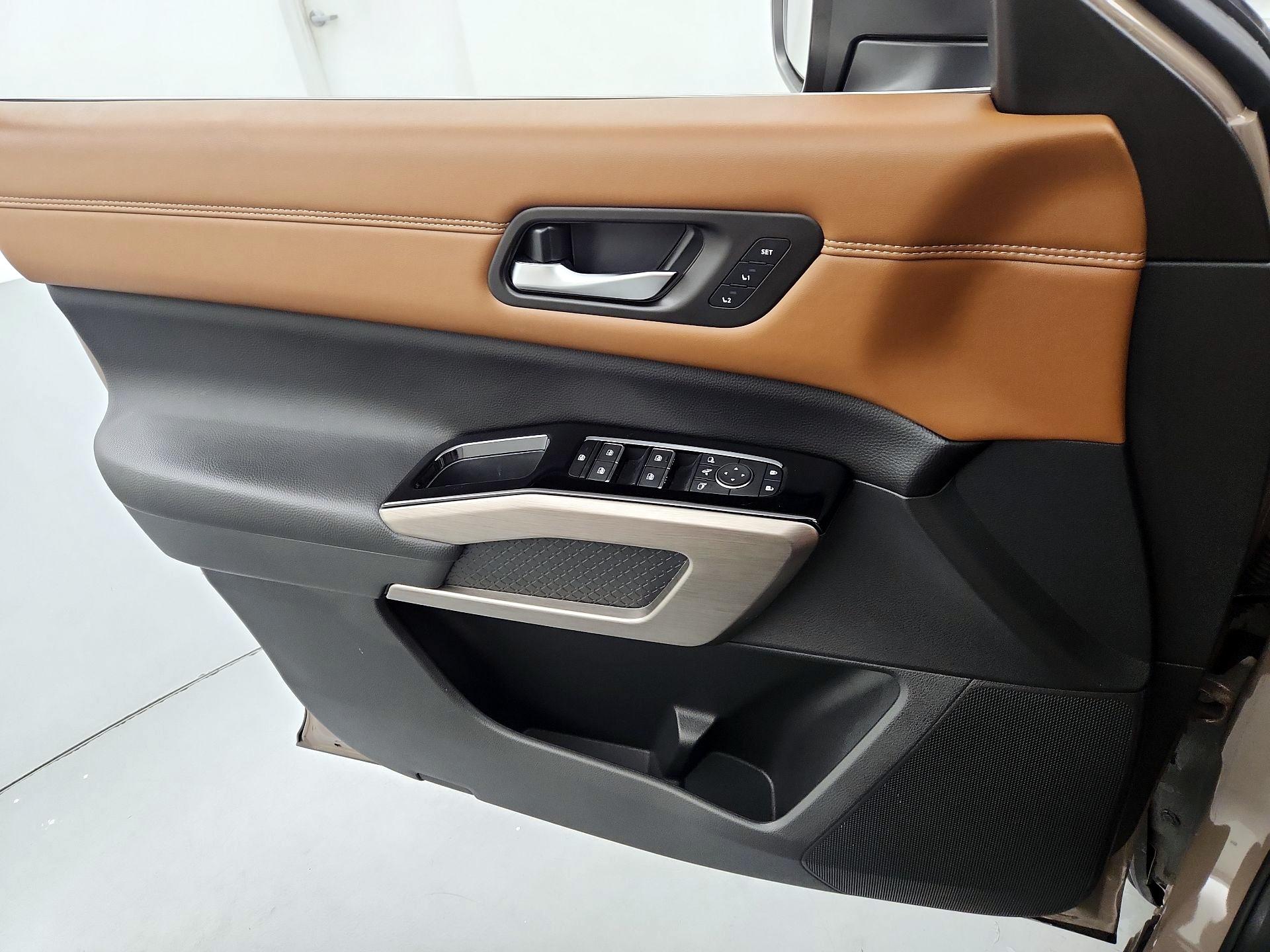 Thumbnail: 2024 Nissan Pathfinder - 12