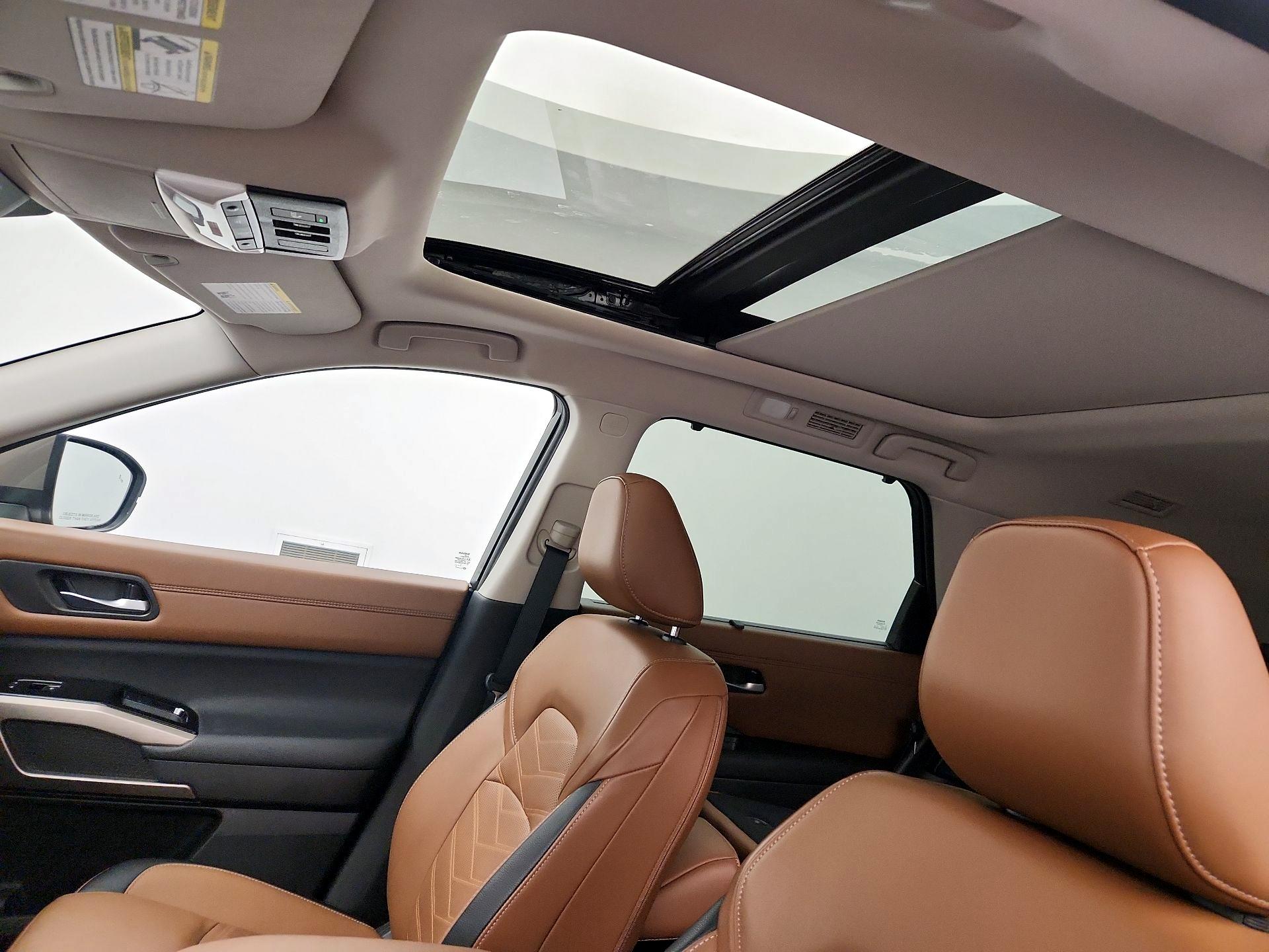 Thumbnail: 2024 Nissan Pathfinder - 19