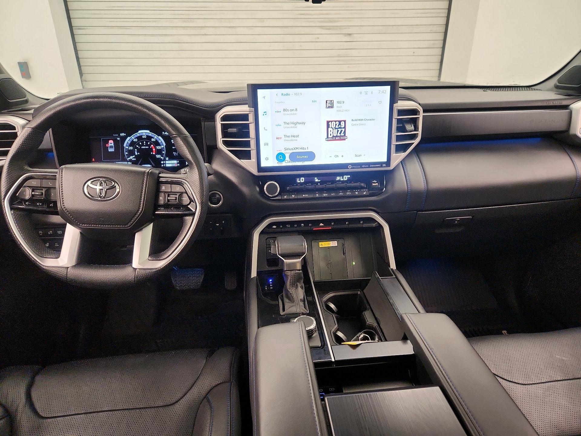 Thumbnail: 2022 Toyota Tundra - 9