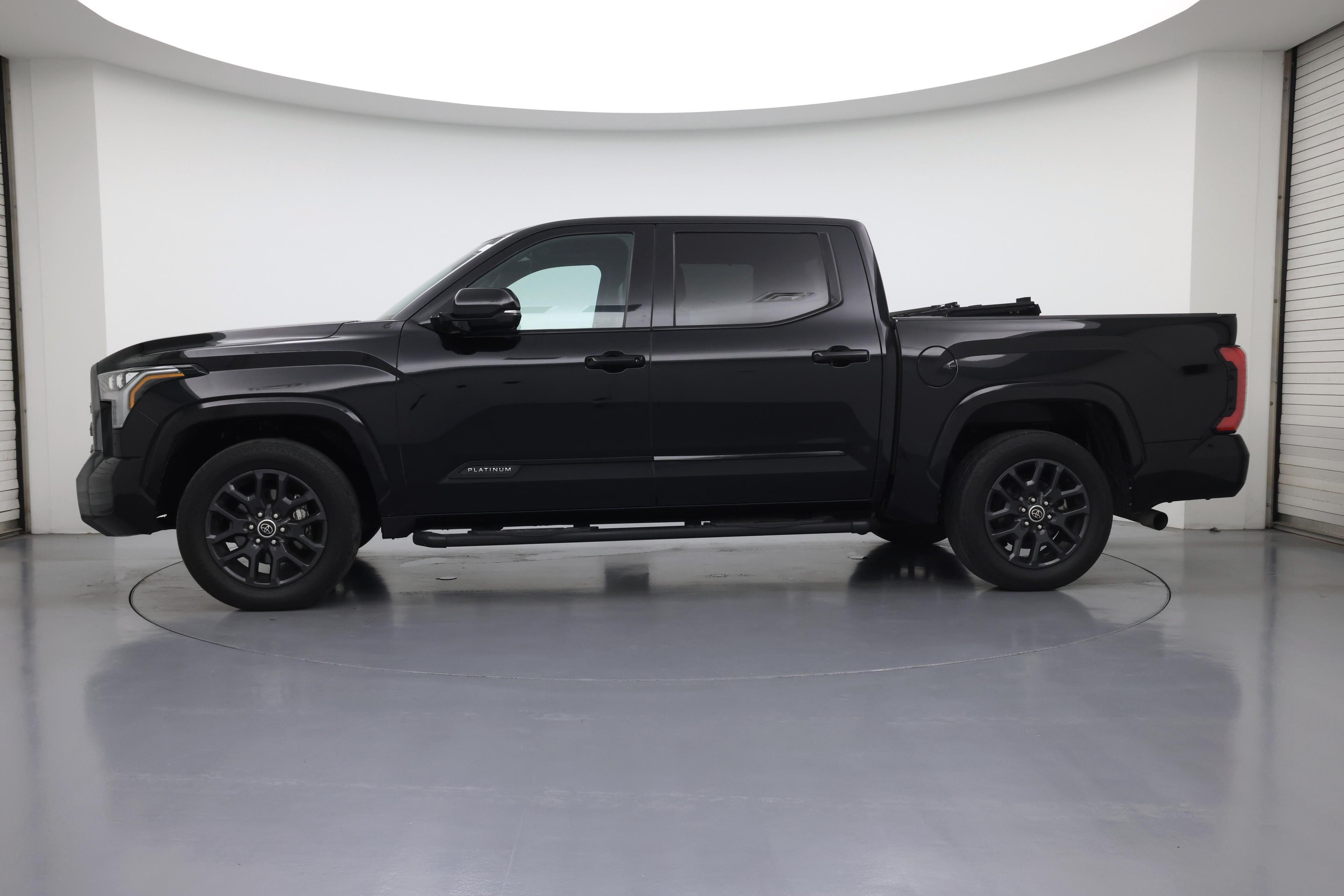 Thumbnail: 2022 Toyota Tundra - 3
