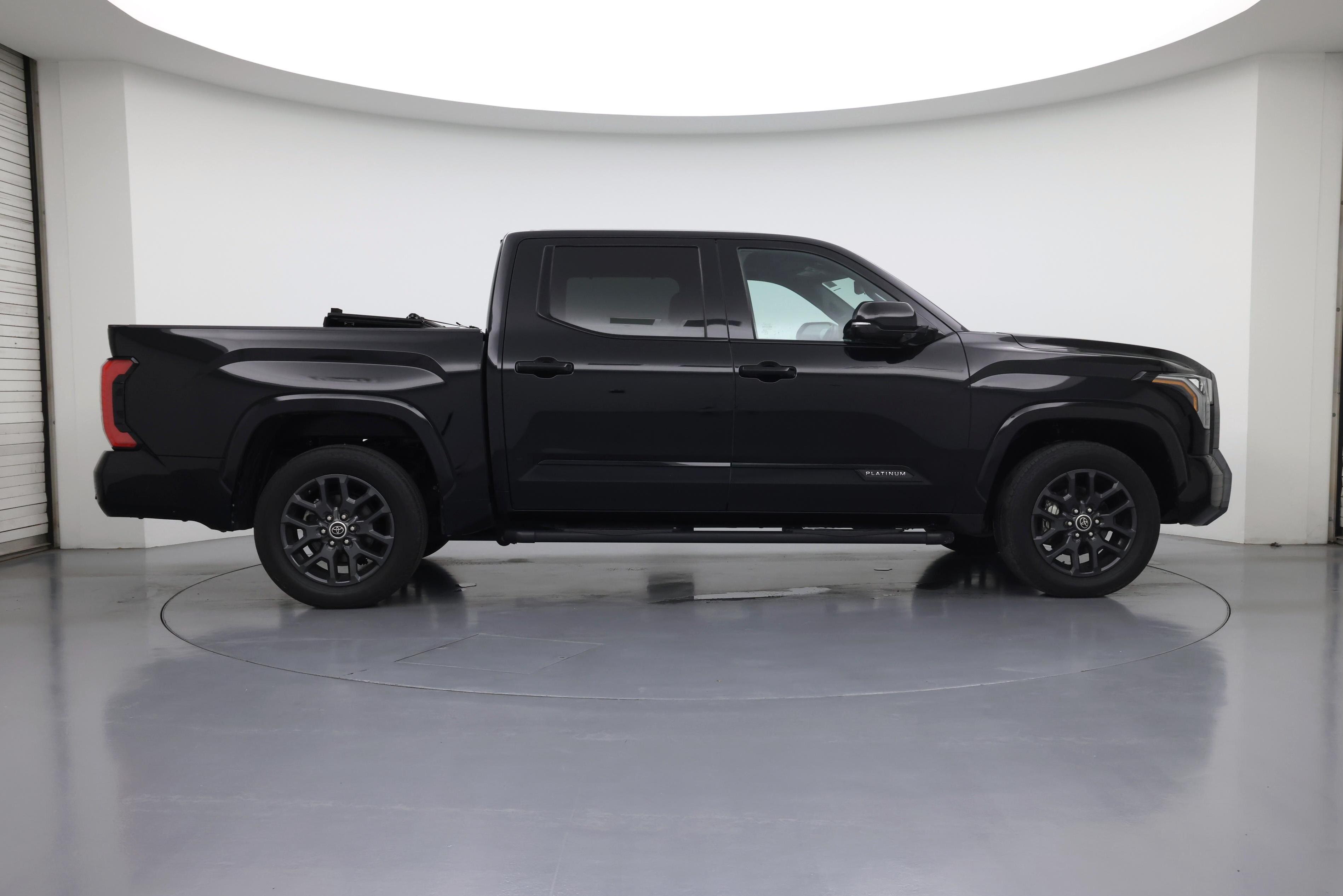 Thumbnail: 2022 Toyota Tundra - 7