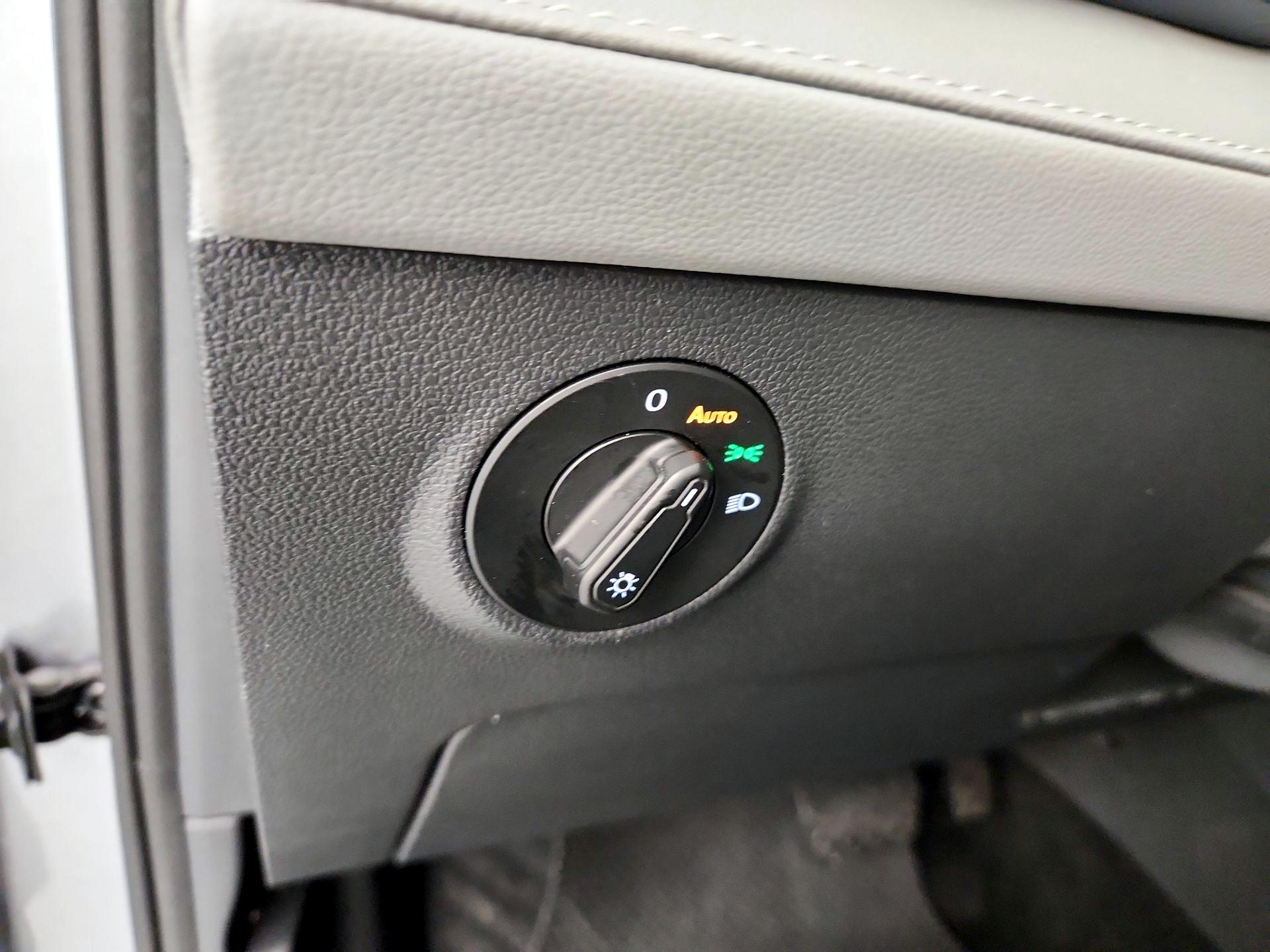 Thumbnail: 2024 Volkswagen Taos - 13