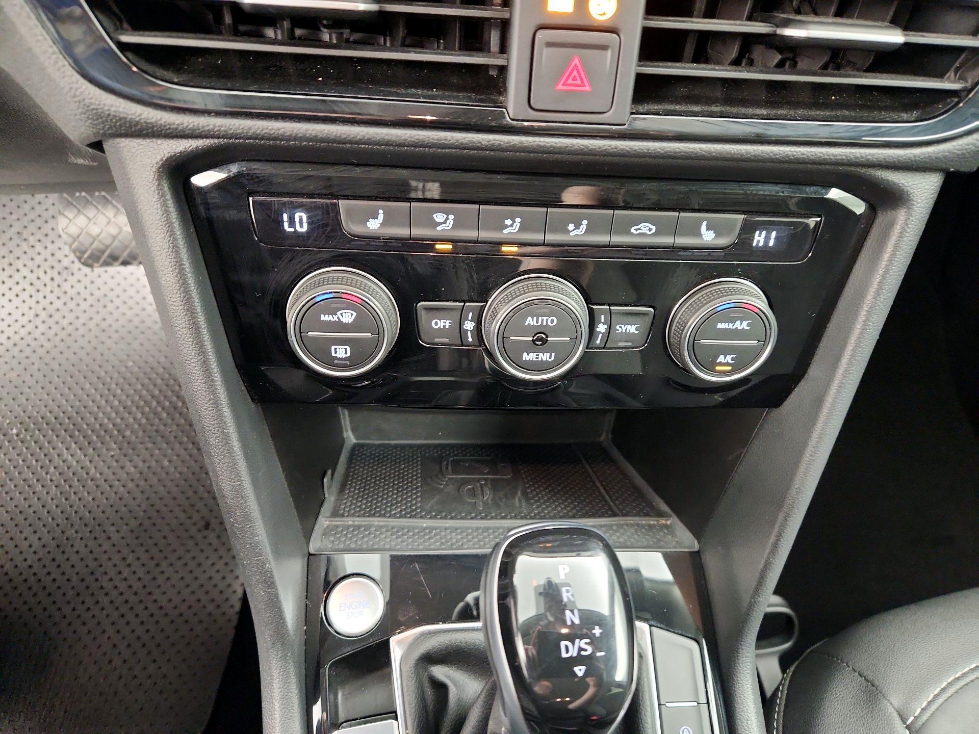 Thumbnail: 2024 Volkswagen Taos - 16