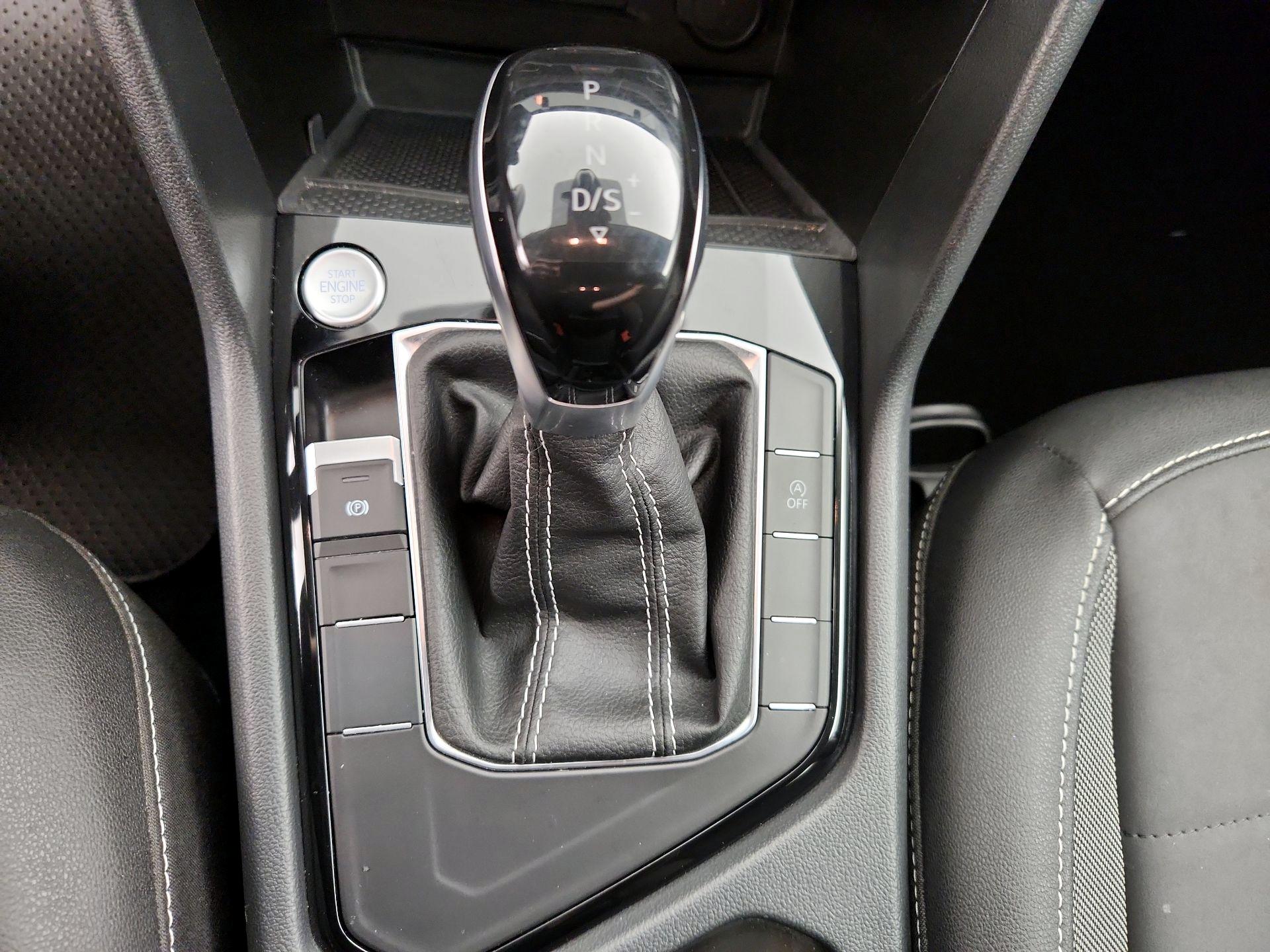 Thumbnail: 2024 Volkswagen Taos - 17