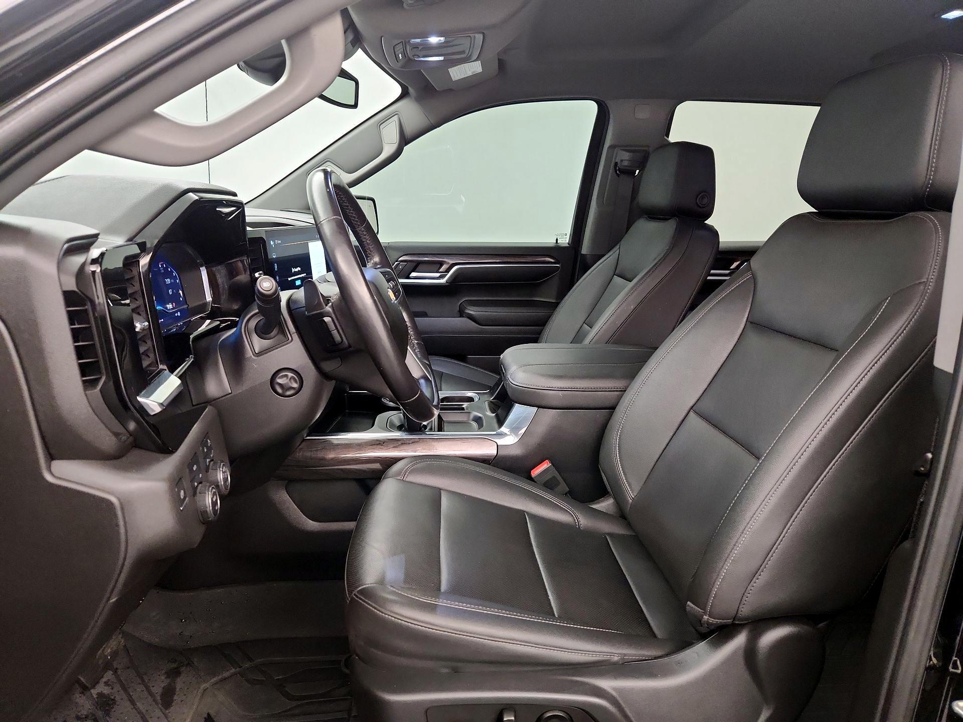 Thumbnail: 2023 Chevrolet Silverado 1500 - 11