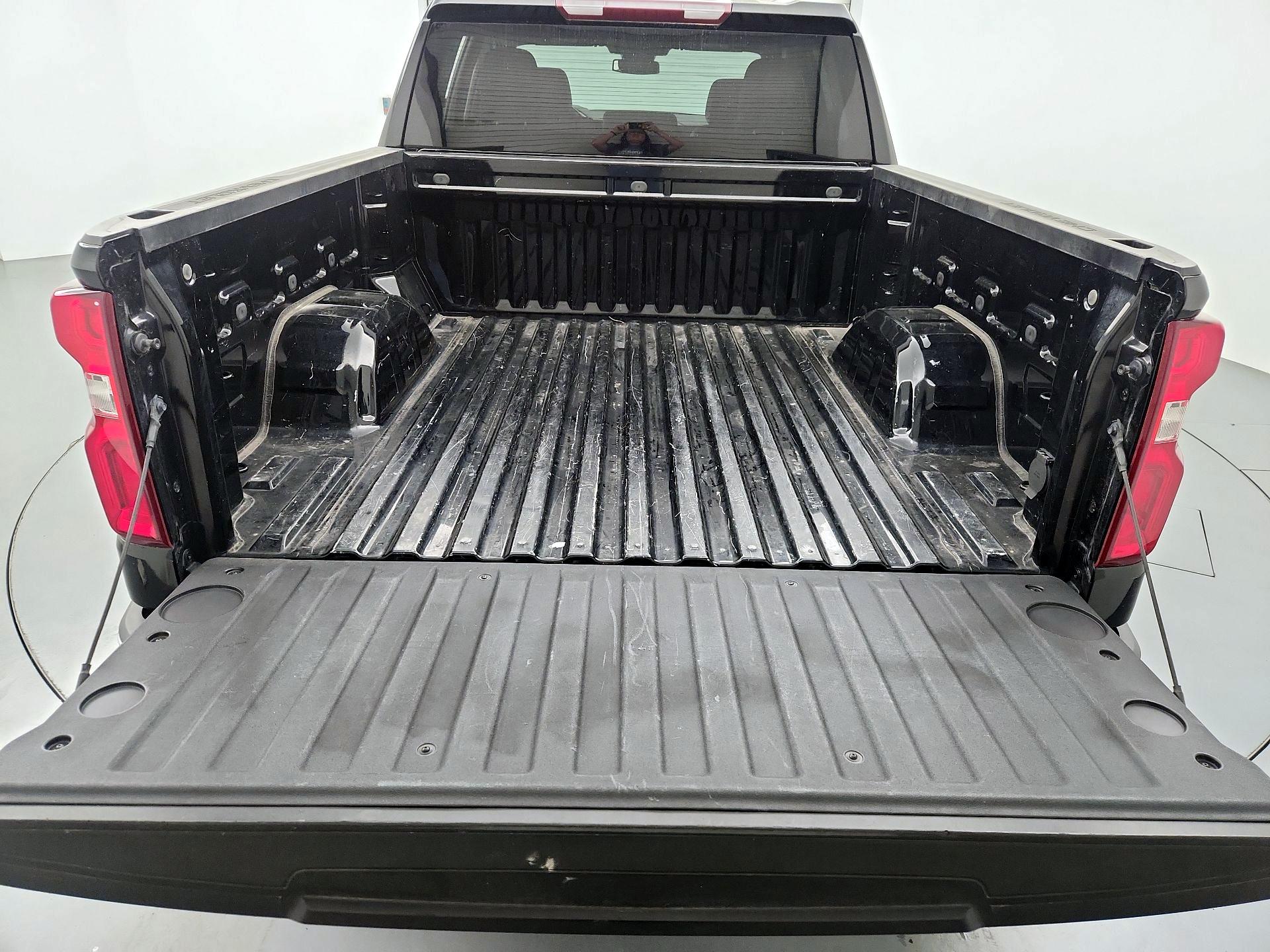 Thumbnail: 2023 Chevrolet Silverado 1500 - 20